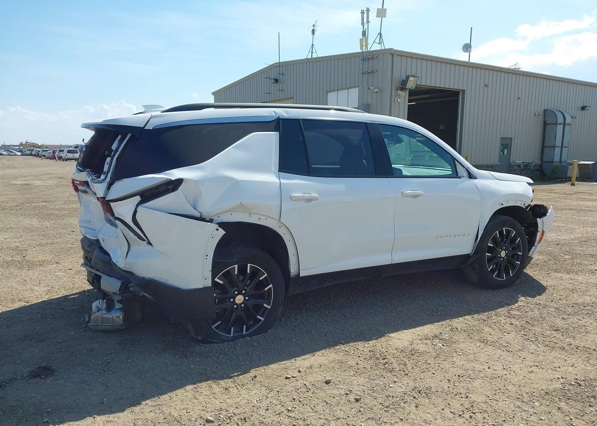 2025 CHEVROLET TRAVERSE LT