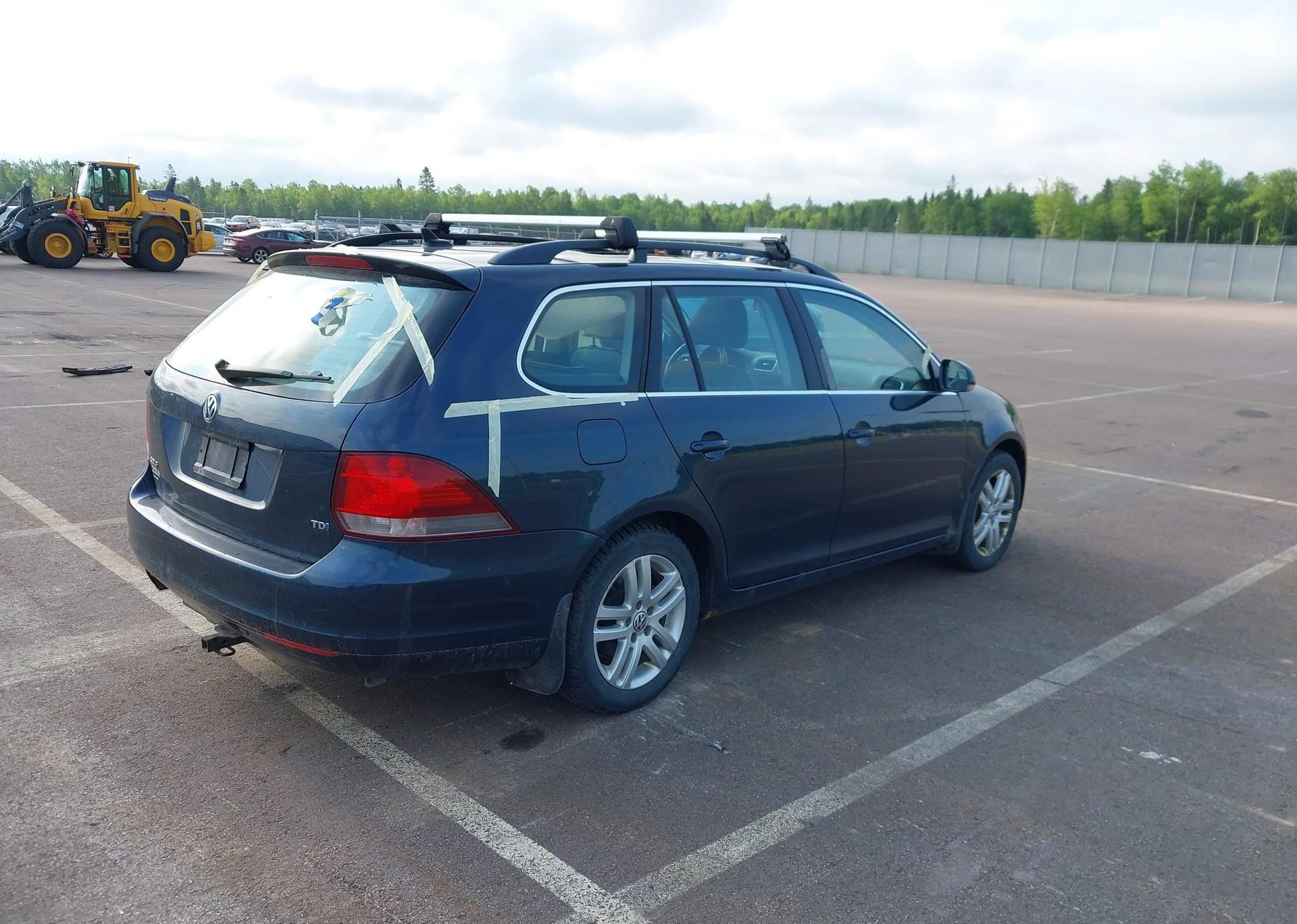 2010 VOLKSWAGEN GOLF 2.0 TDI HIGHLINE