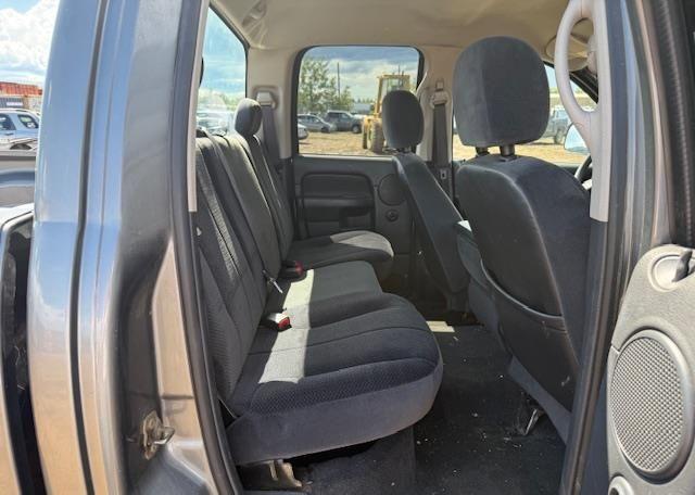 2005 DODGE RAM 1500 ST