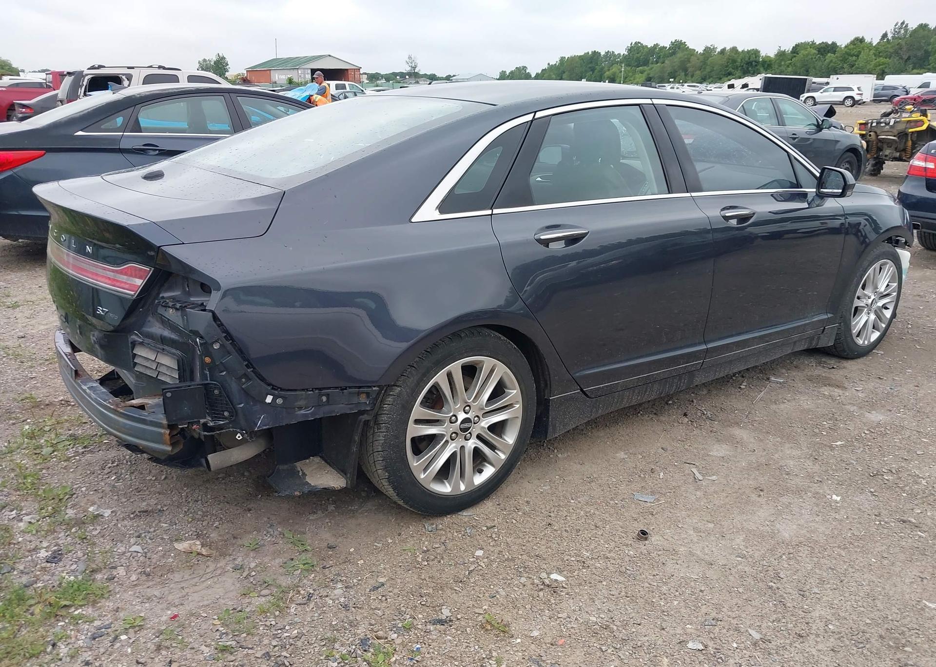 2013 LINCOLN MKZ