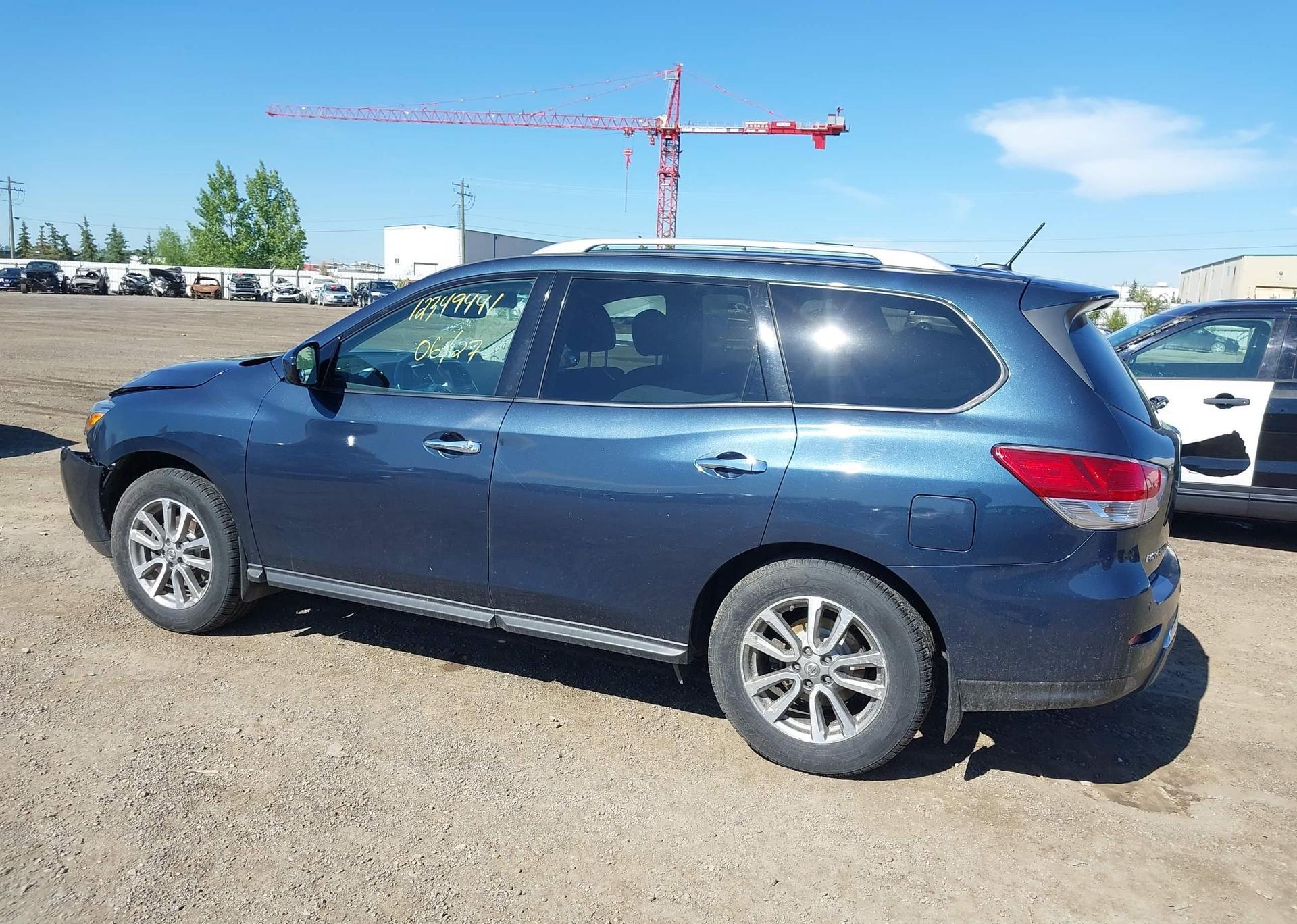 2015 NISSAN PATHFINDER S
