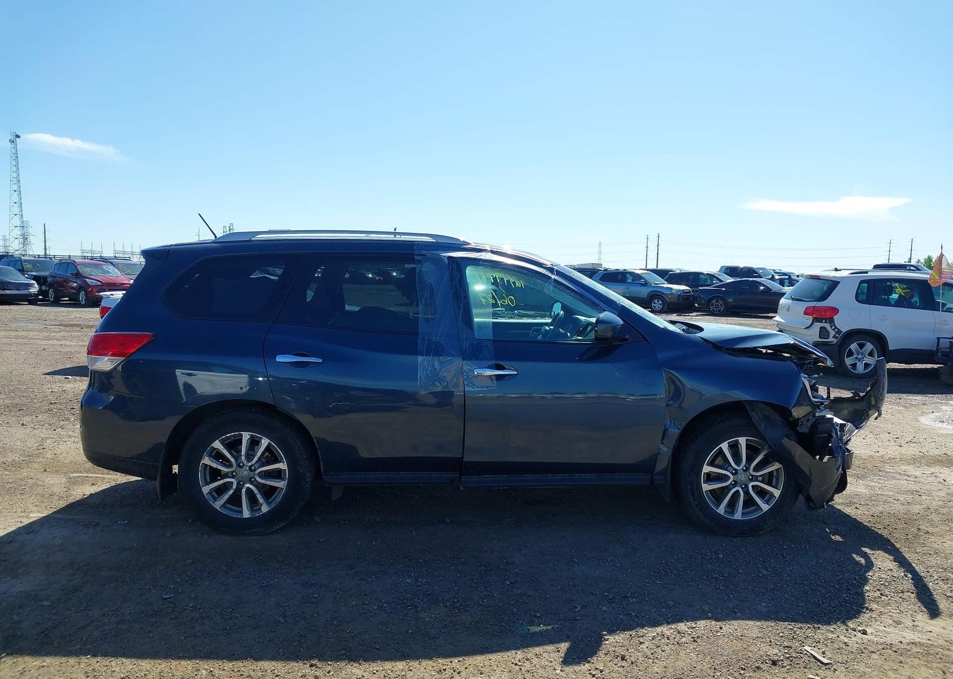 2015 NISSAN PATHFINDER S