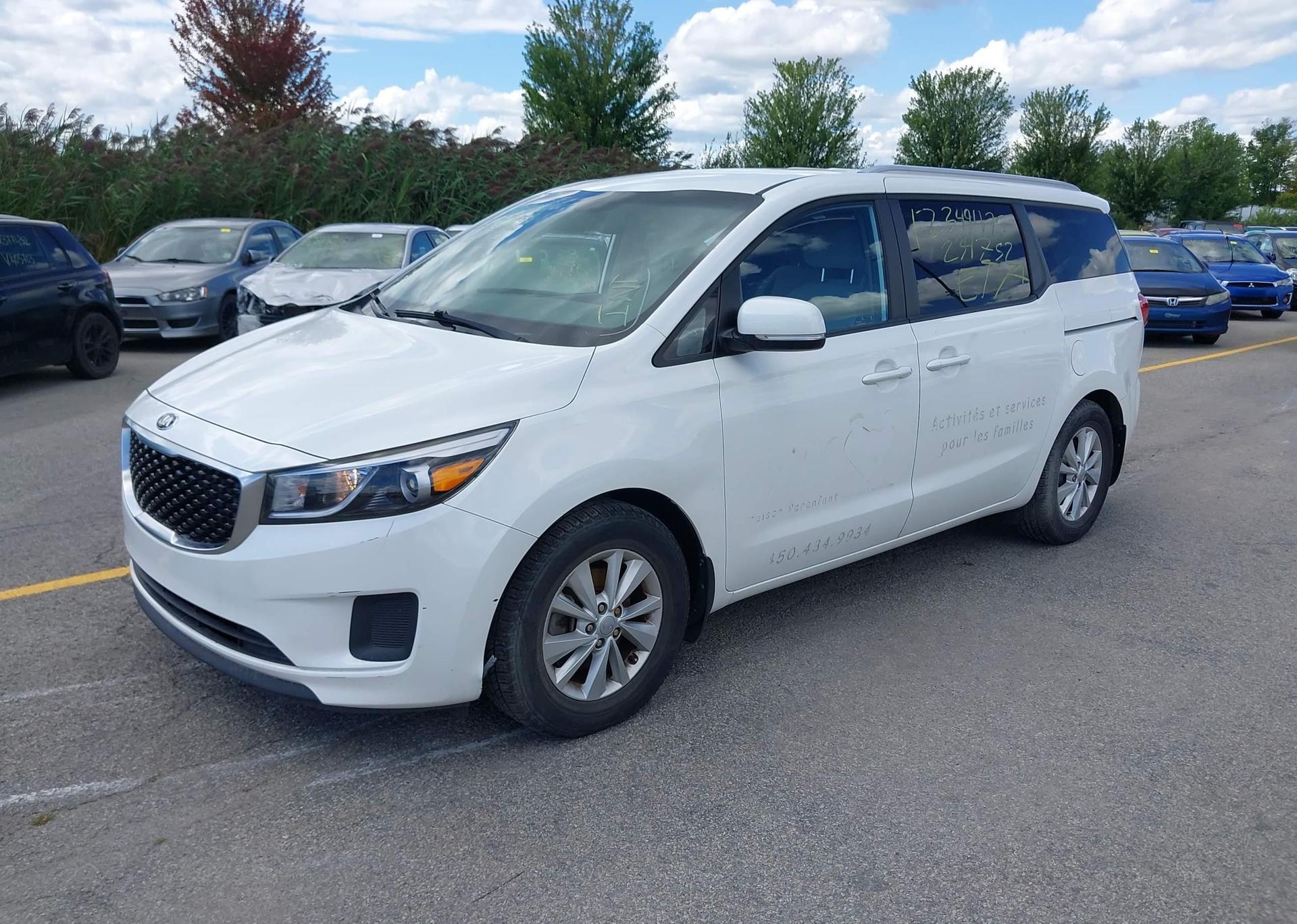 2016 KIA SEDONA LX
