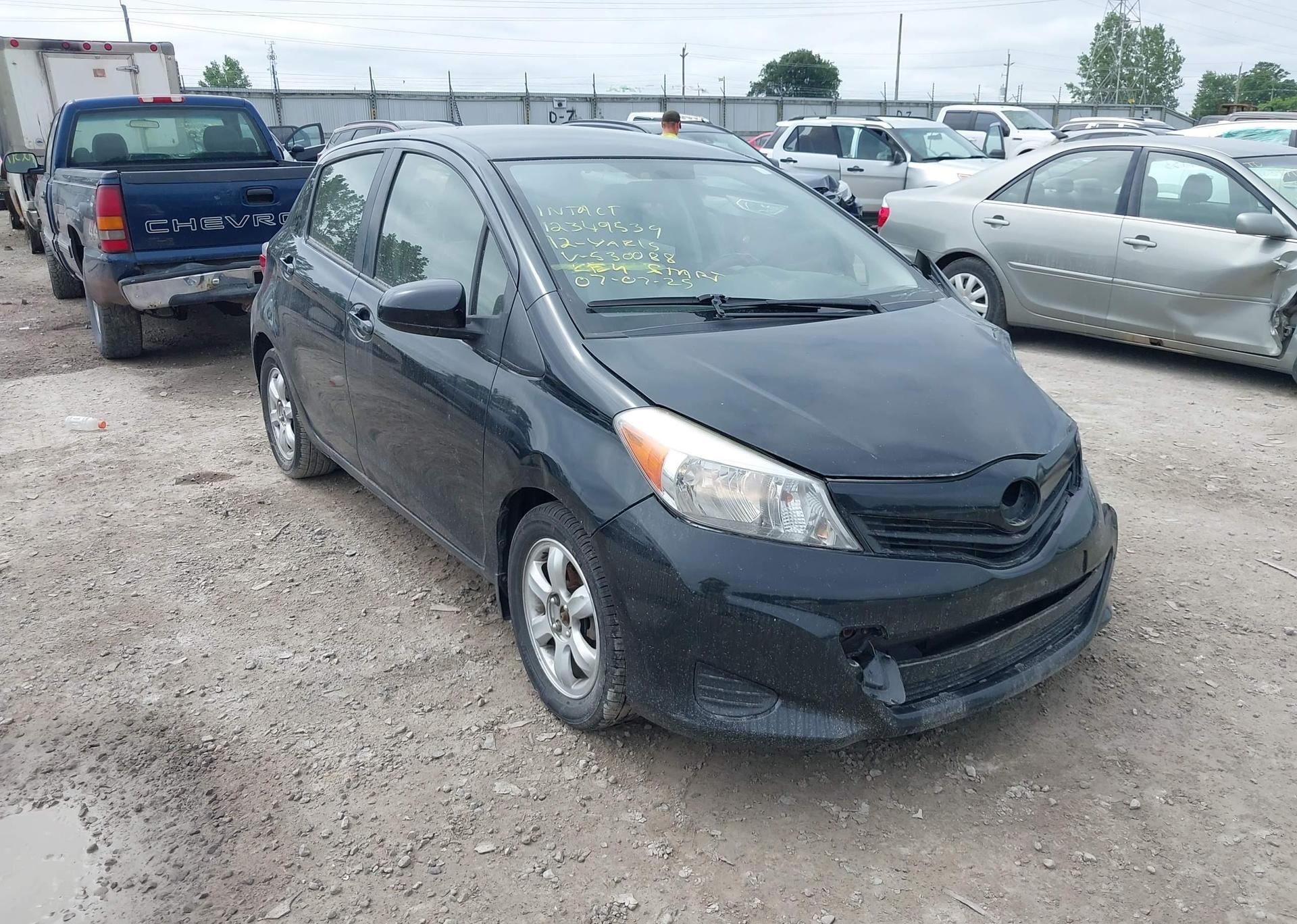 2012 TOYOTA YARIS