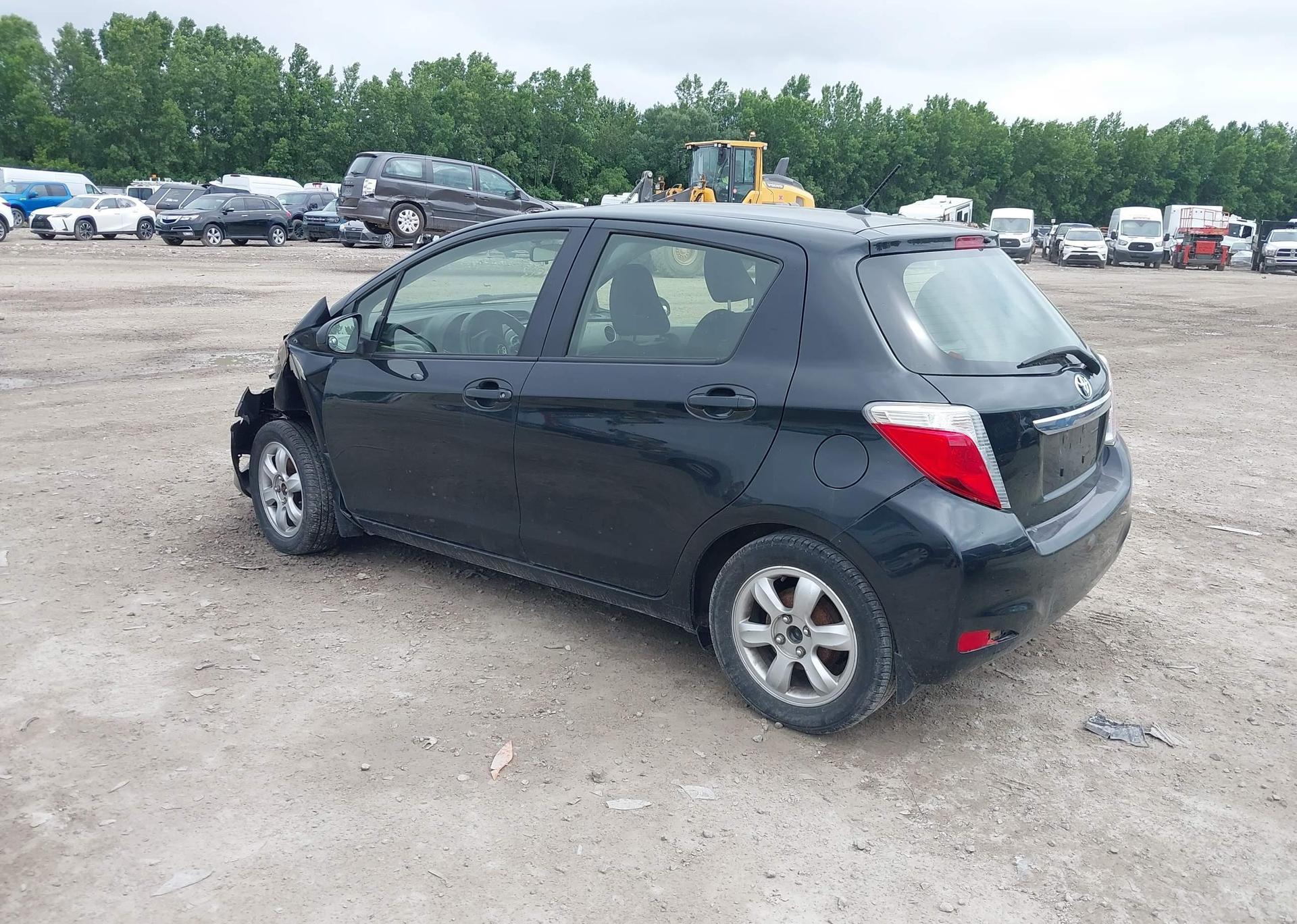 2012 TOYOTA YARIS