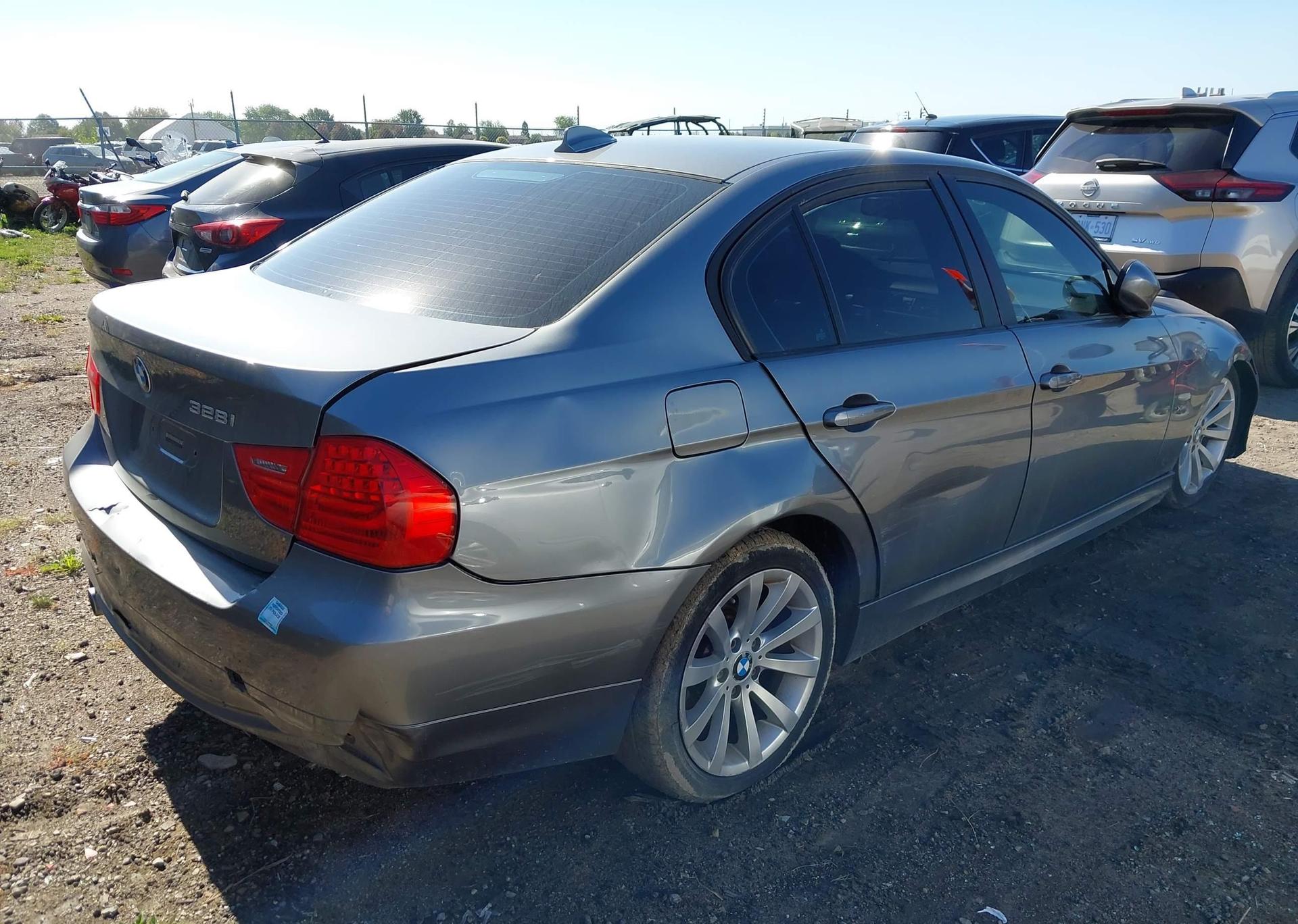 2011 BMW 3 SERIES