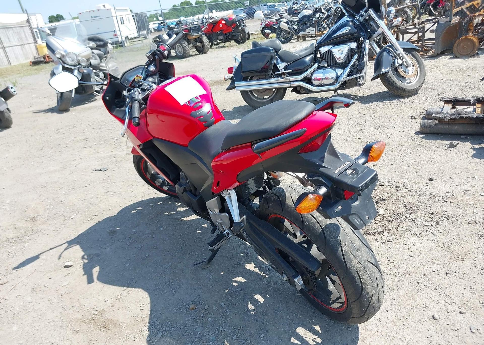 2013 HONDA CBR500 RA