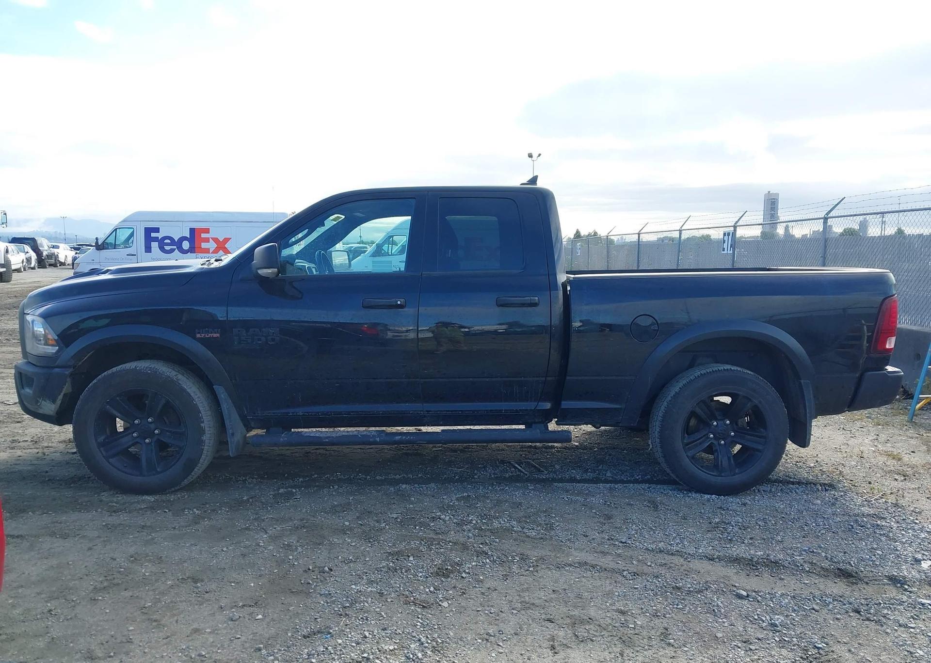 2023 RAM 1500 CLASSIC SLT