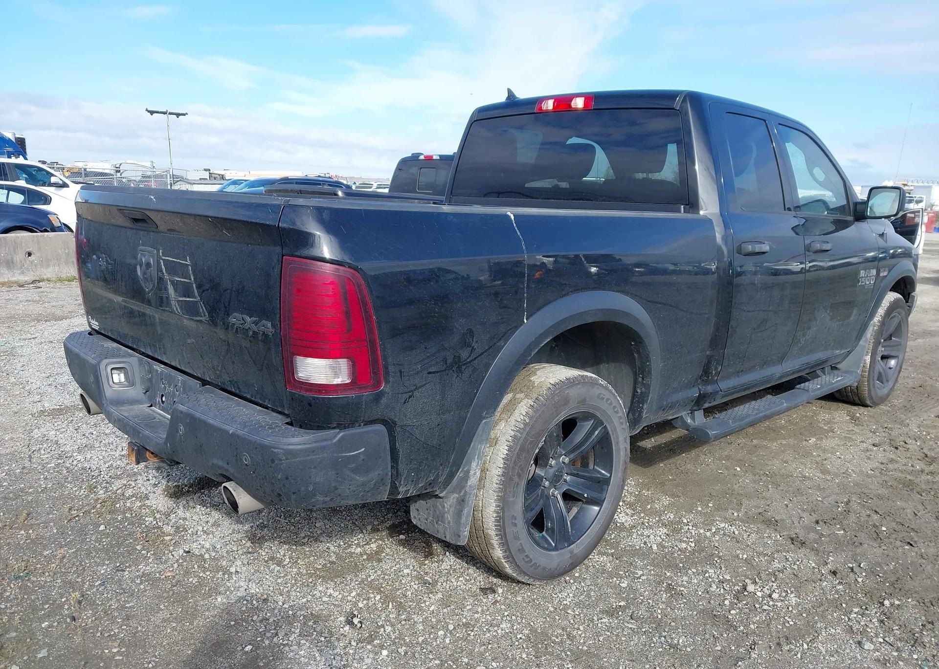 2023 RAM 1500 CLASSIC SLT