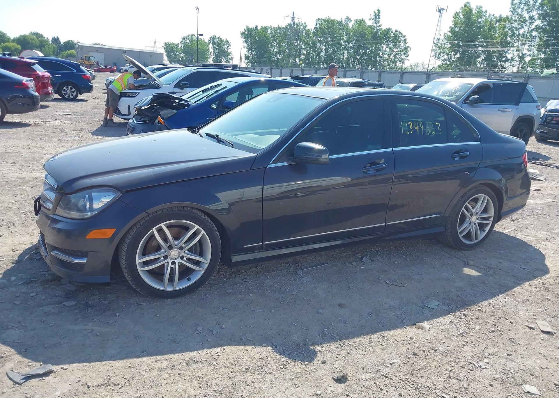 2013 MERCEDES-BENZ C 300 4MATIC