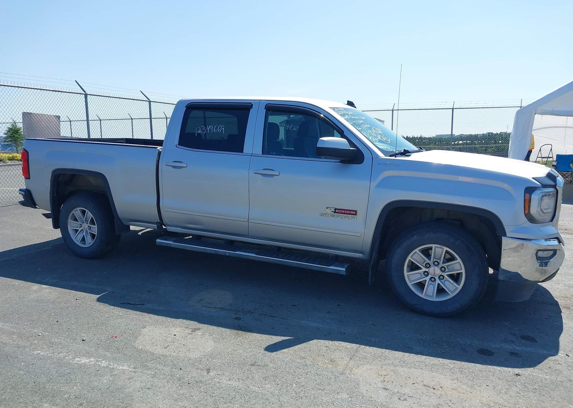 2018 GMC SIERRA K1500 SLE