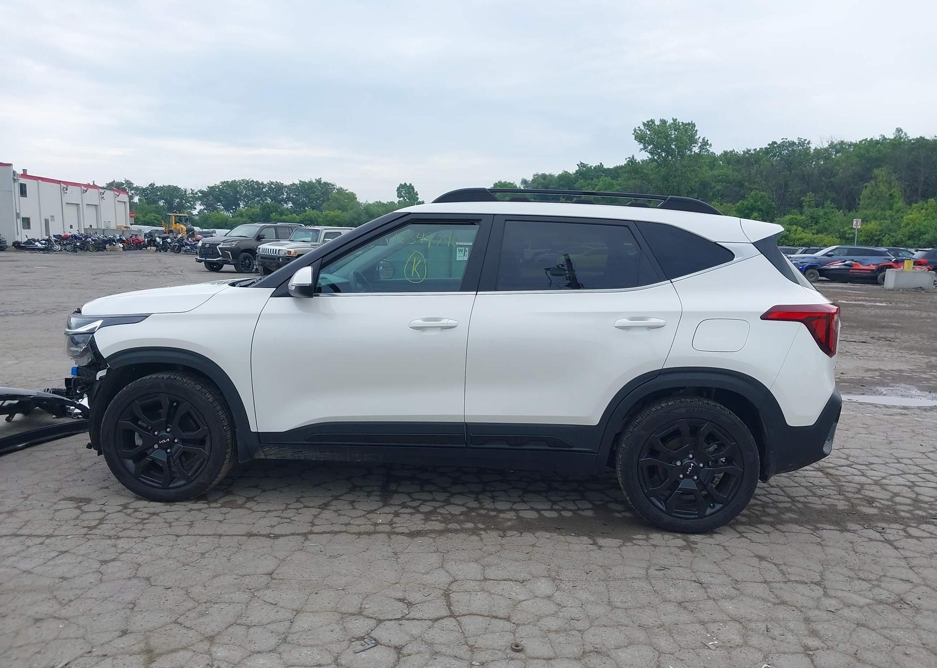 2024 KIA SELTOS SX