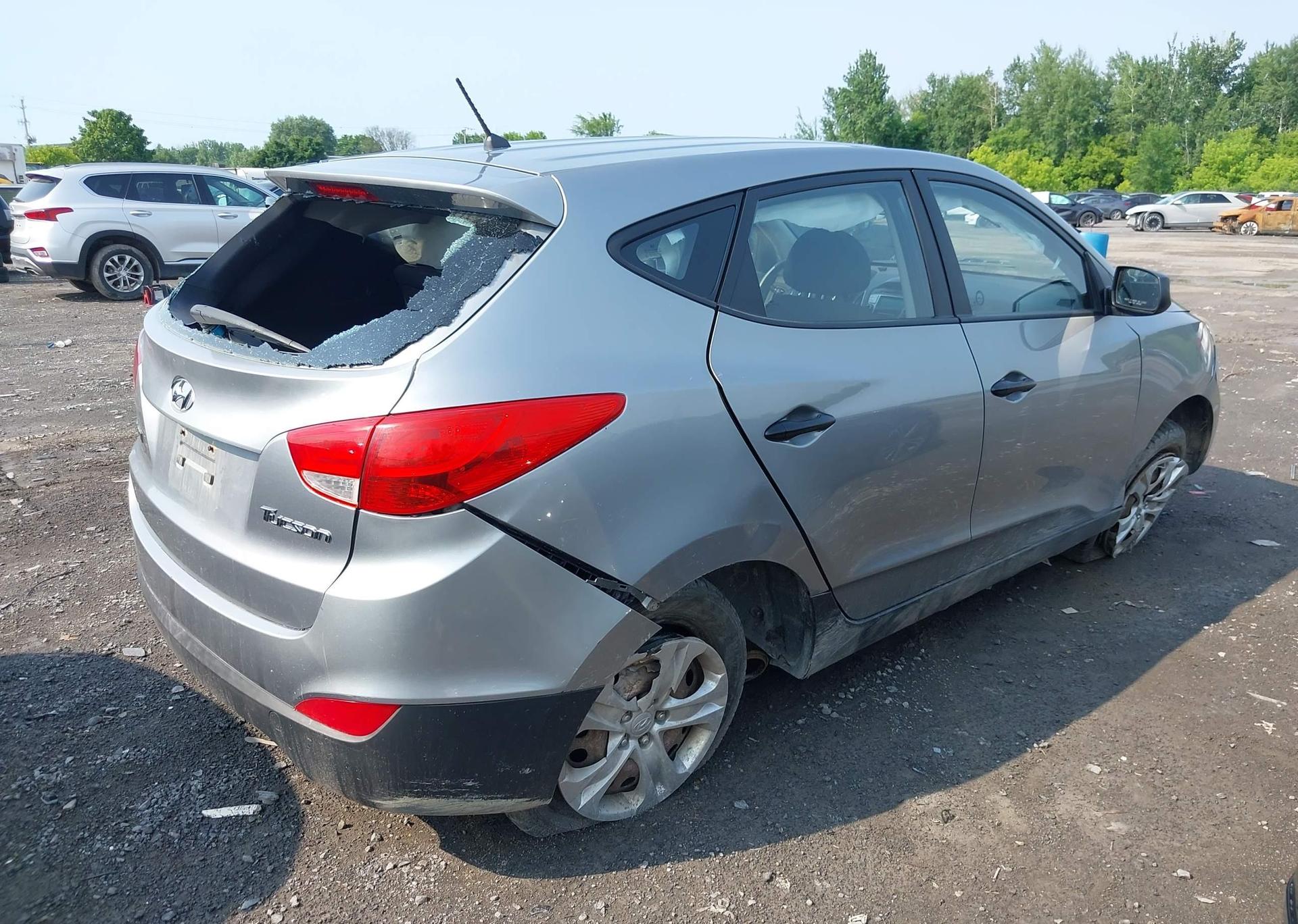 2012 HYUNDAI TUCSON