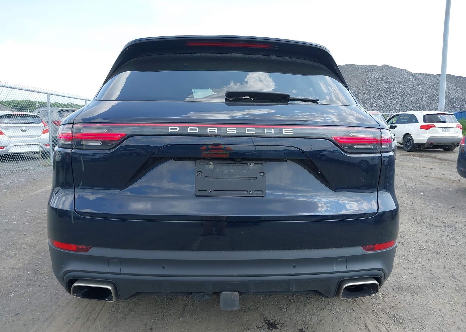2019 PORSCHE CAYENNE