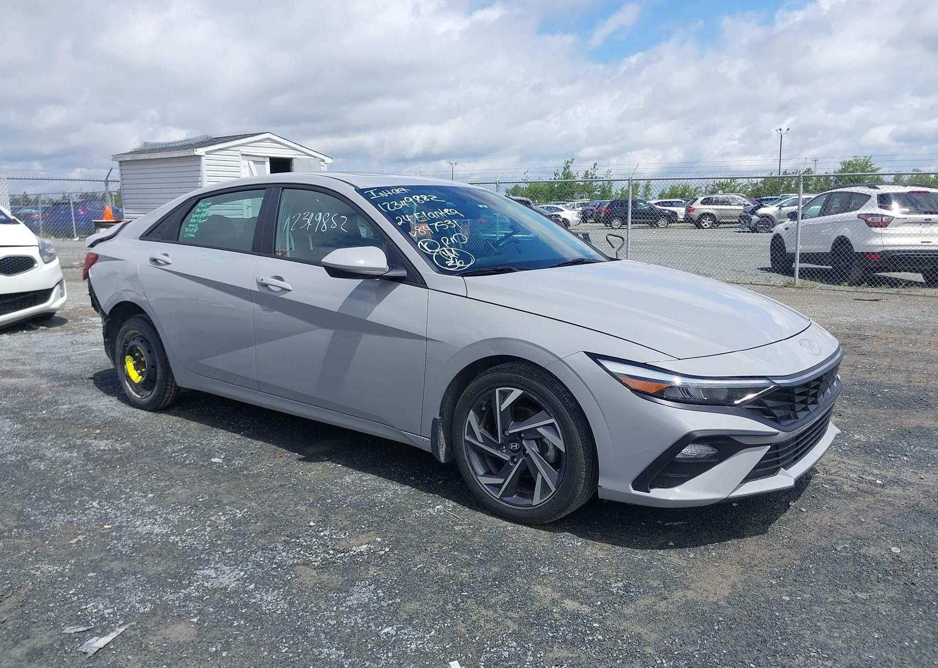 2024 HYUNDAI ELANTRA PREFERRED W