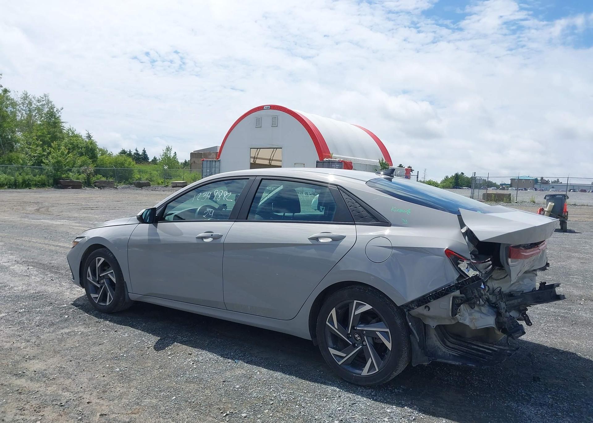 2024 HYUNDAI ELANTRA PREFERRED W