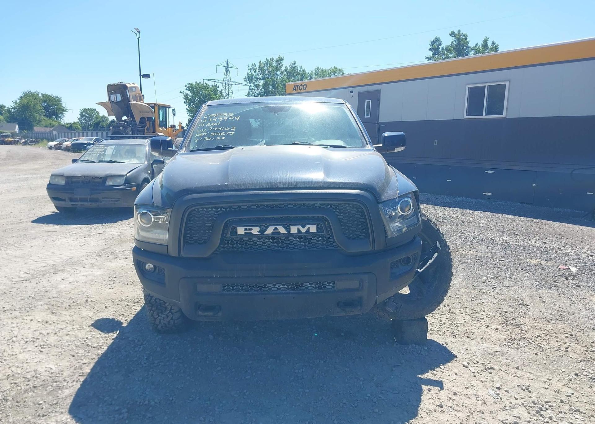 2019 RAM 1500 CLASSIC SLT