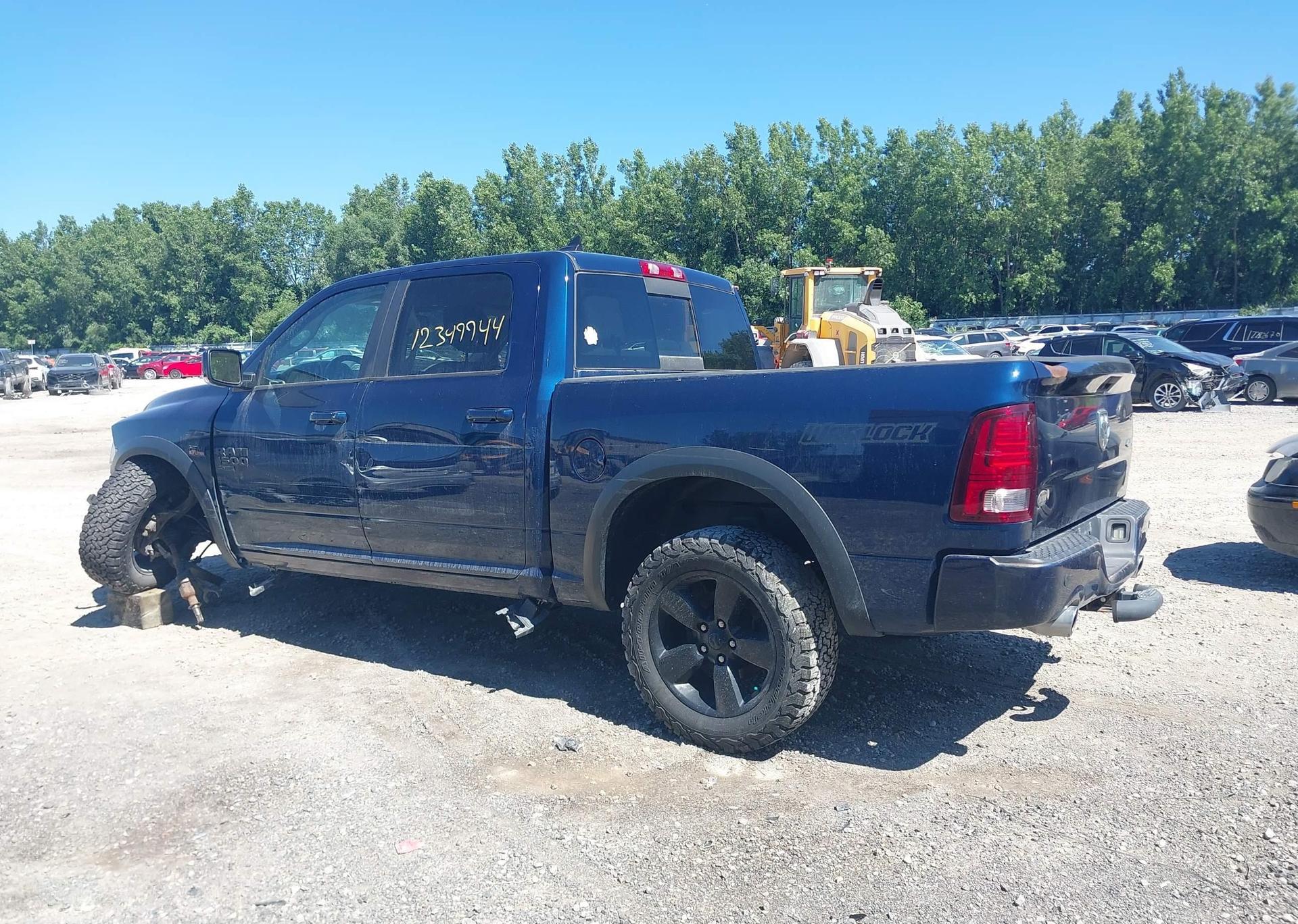 2019 RAM 1500 CLASSIC SLT