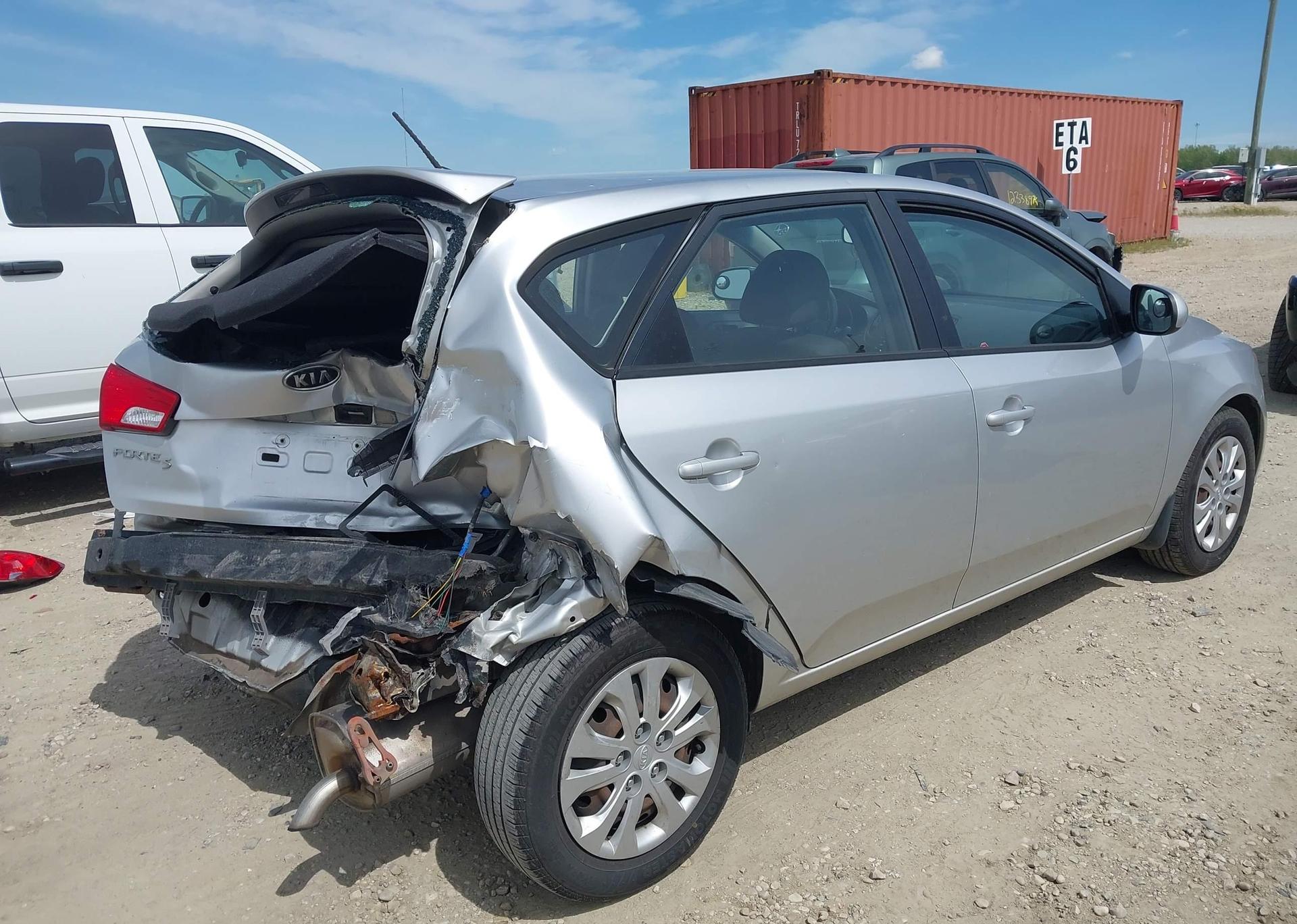 2011 KIA FORTE 5-DOOR