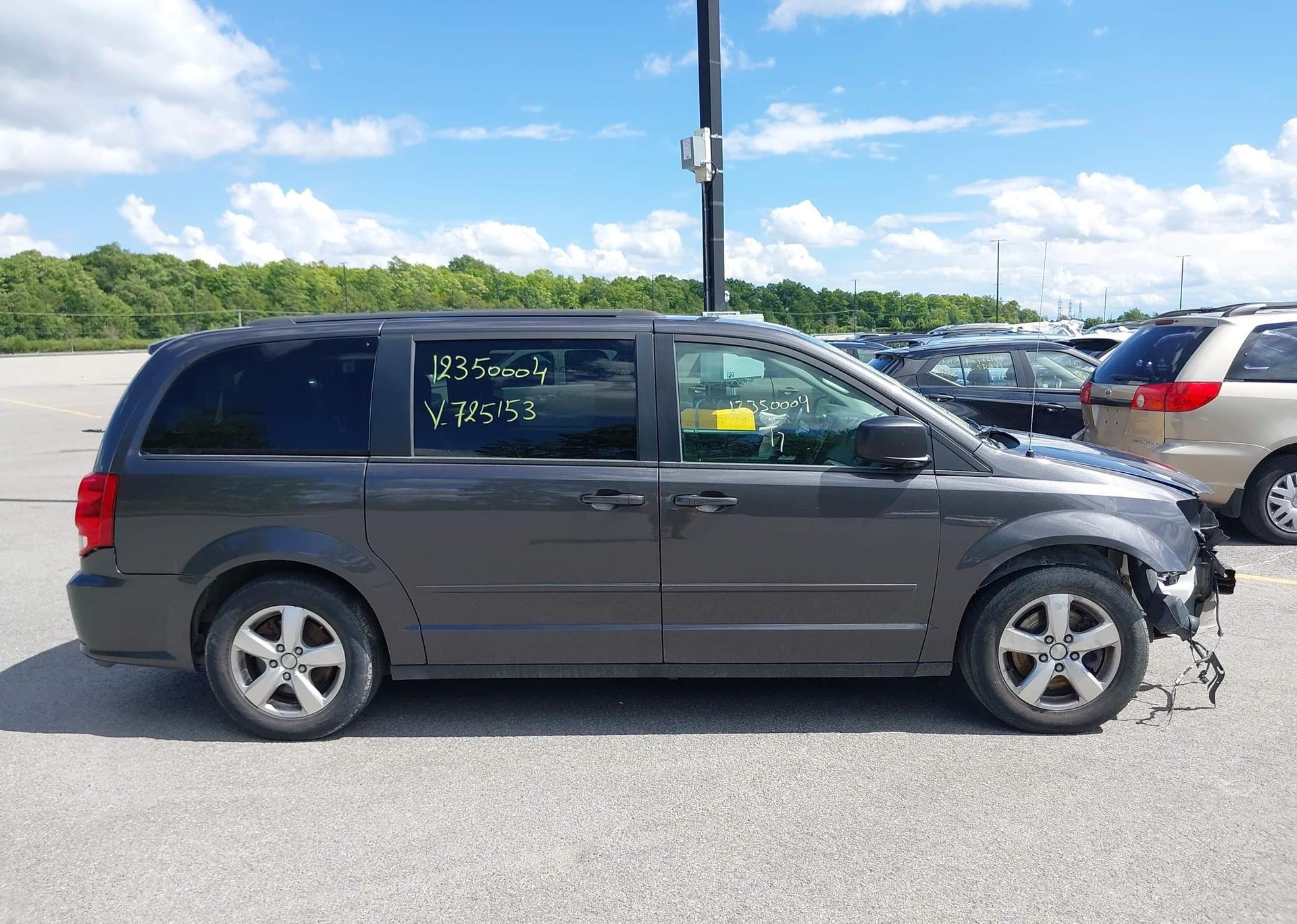 2017 DODGE GRAND CARAVAN SE
