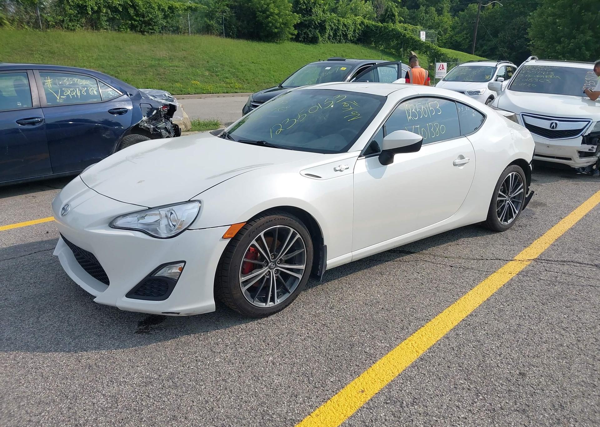 2016 TOYOTA SCION FR-S