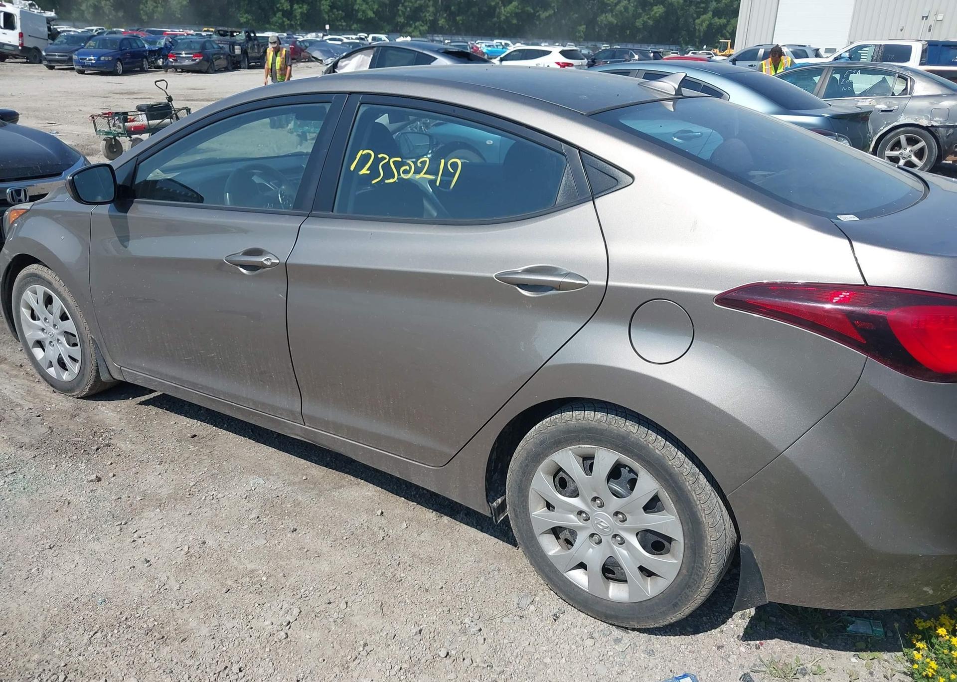 2015 HYUNDAI ELANTRA GL