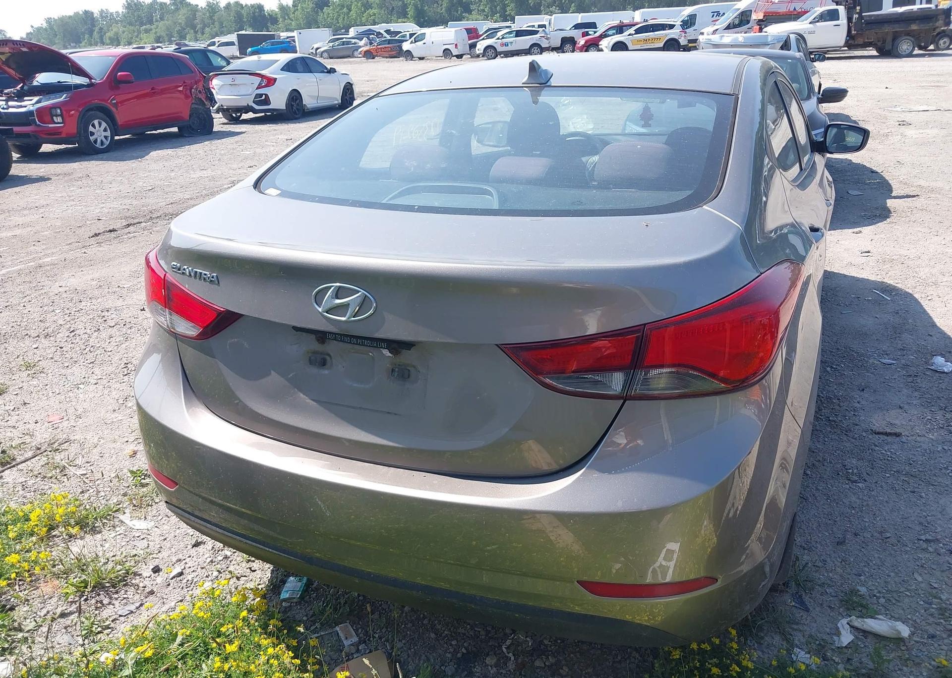 2015 HYUNDAI ELANTRA GL