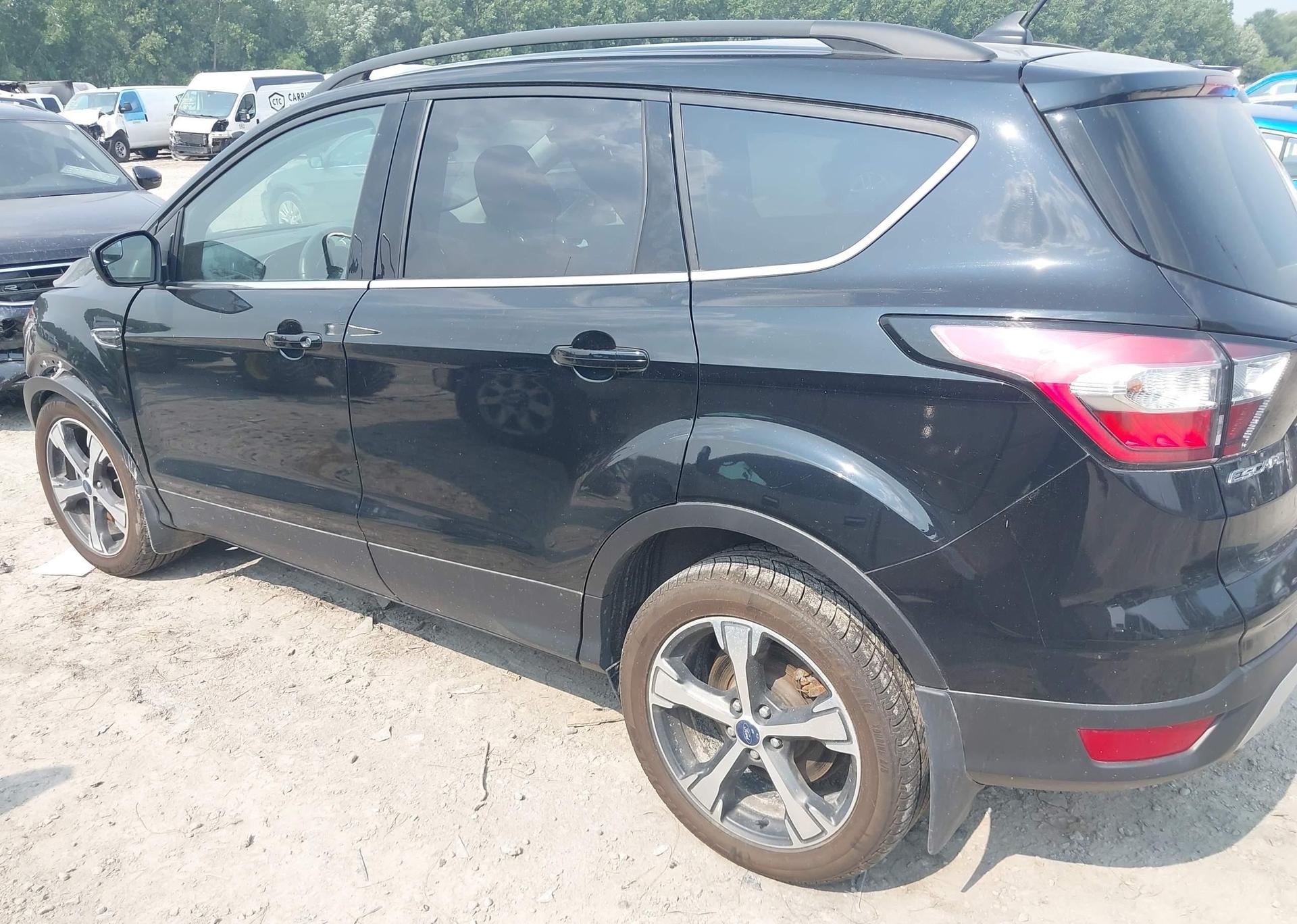 2018 FORD ESCAPE SEL