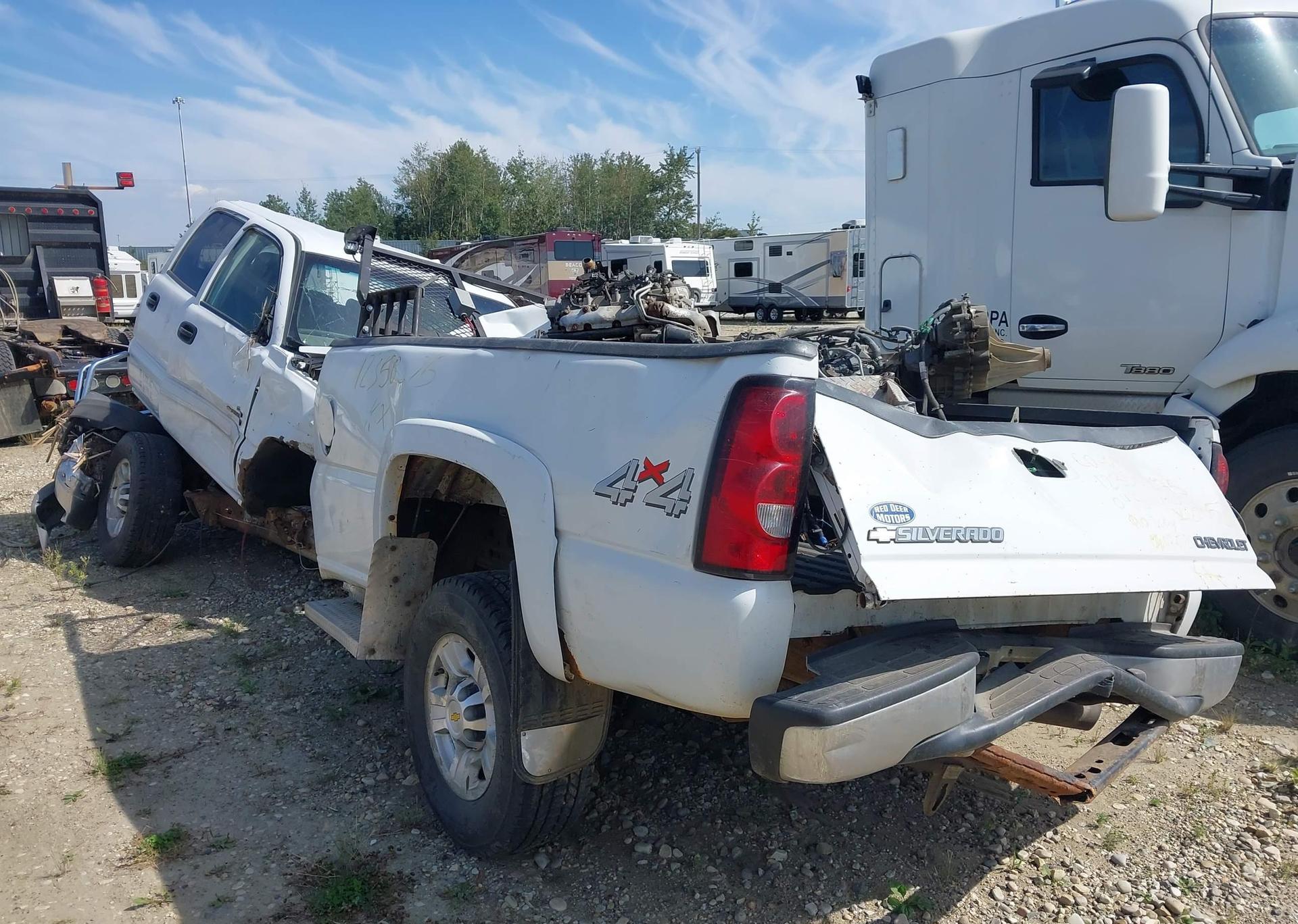 2004 CHEVROLET SILVERADO 2500HD LS