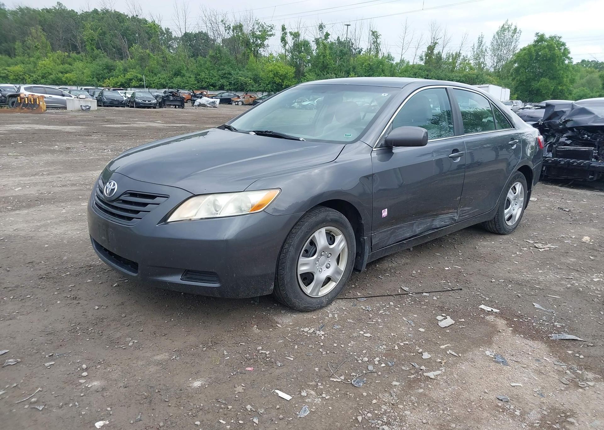 2009 TOYOTA CAMRY SE