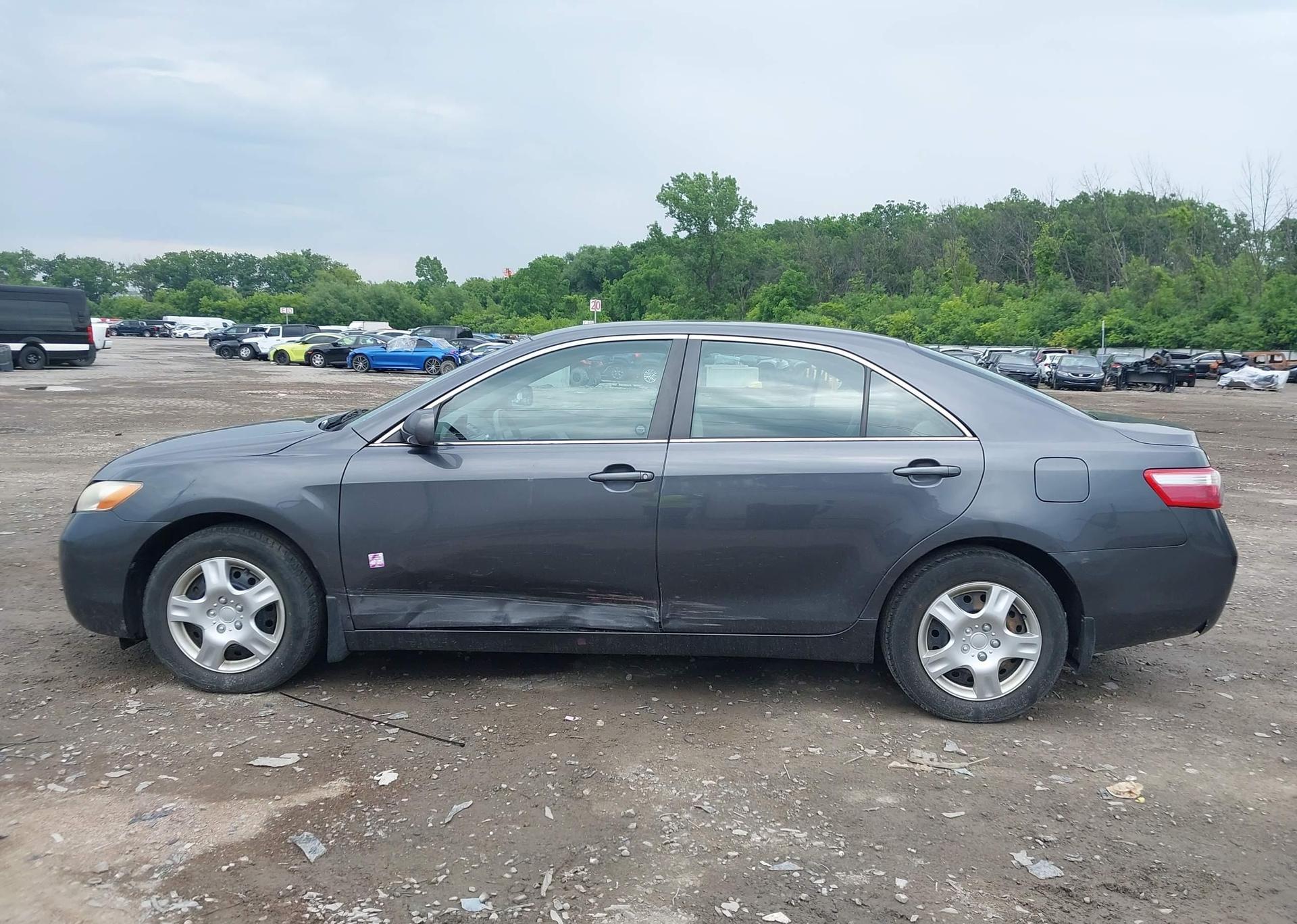 2009 TOYOTA CAMRY SE