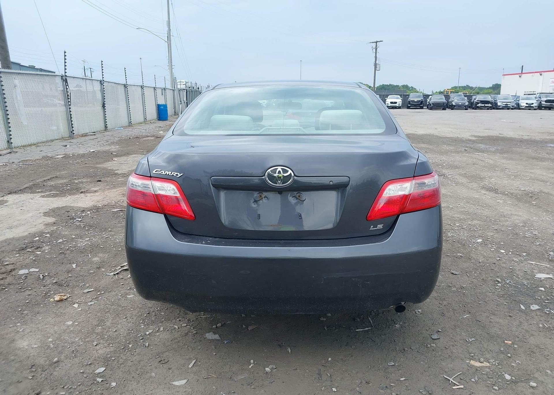2009 TOYOTA CAMRY SE
