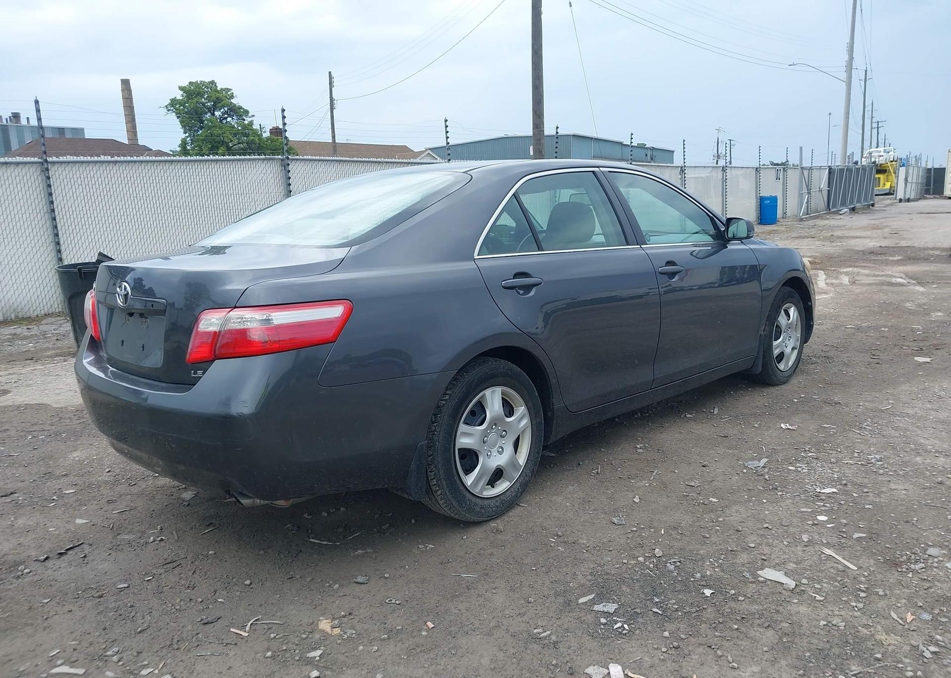 2009 TOYOTA CAMRY SE