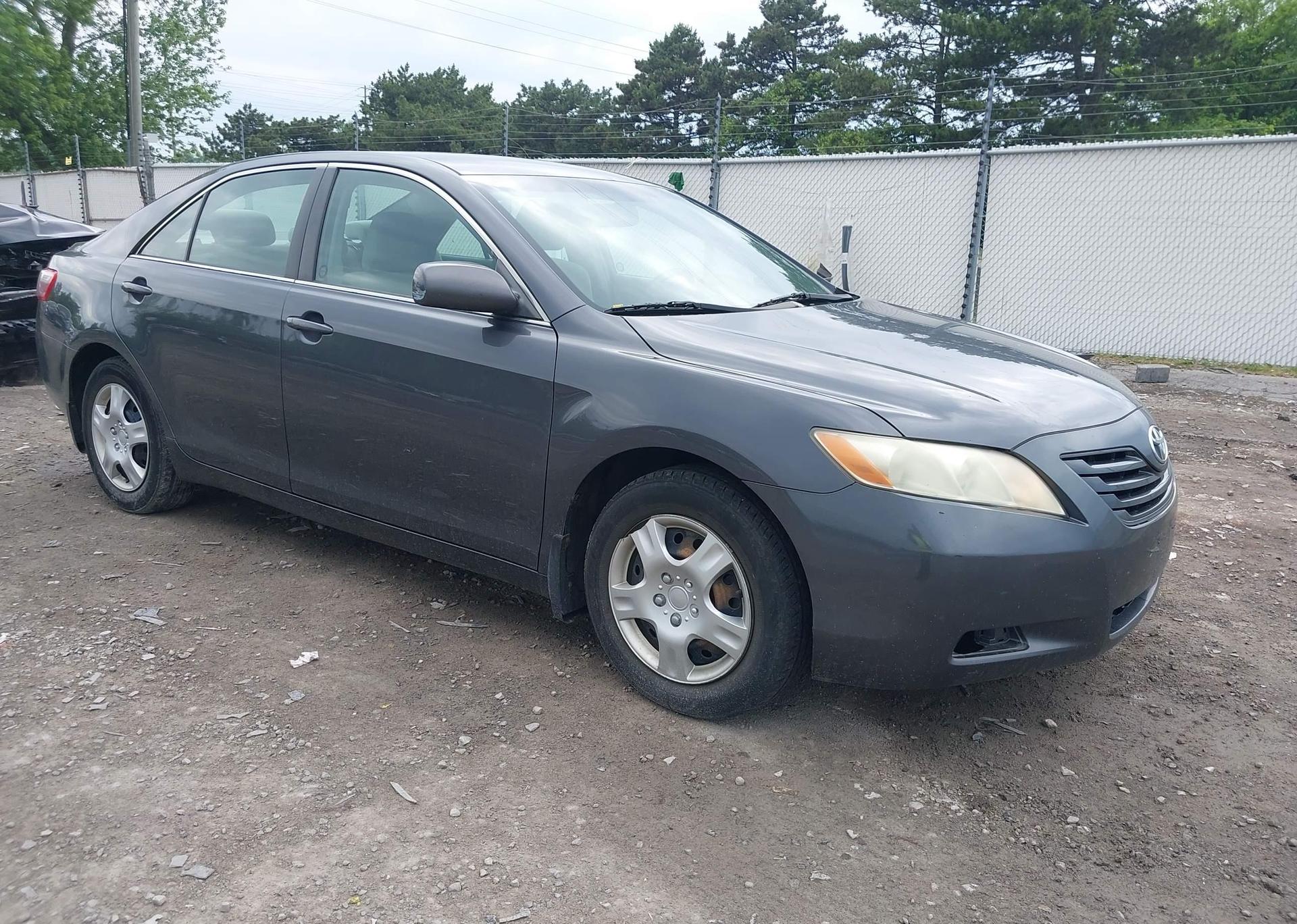 2009 TOYOTA CAMRY SE