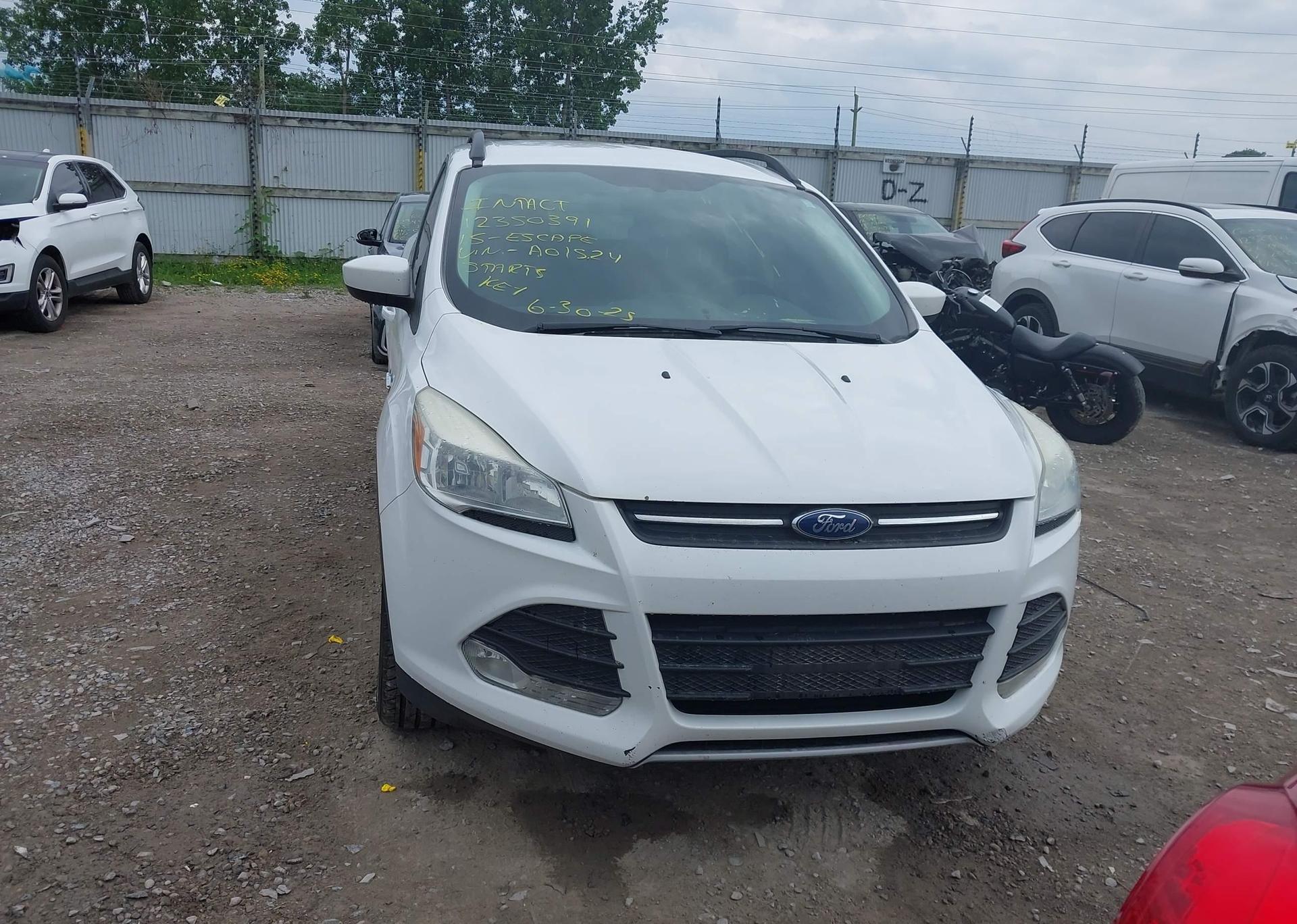 2015 FORD ESCAPE SE