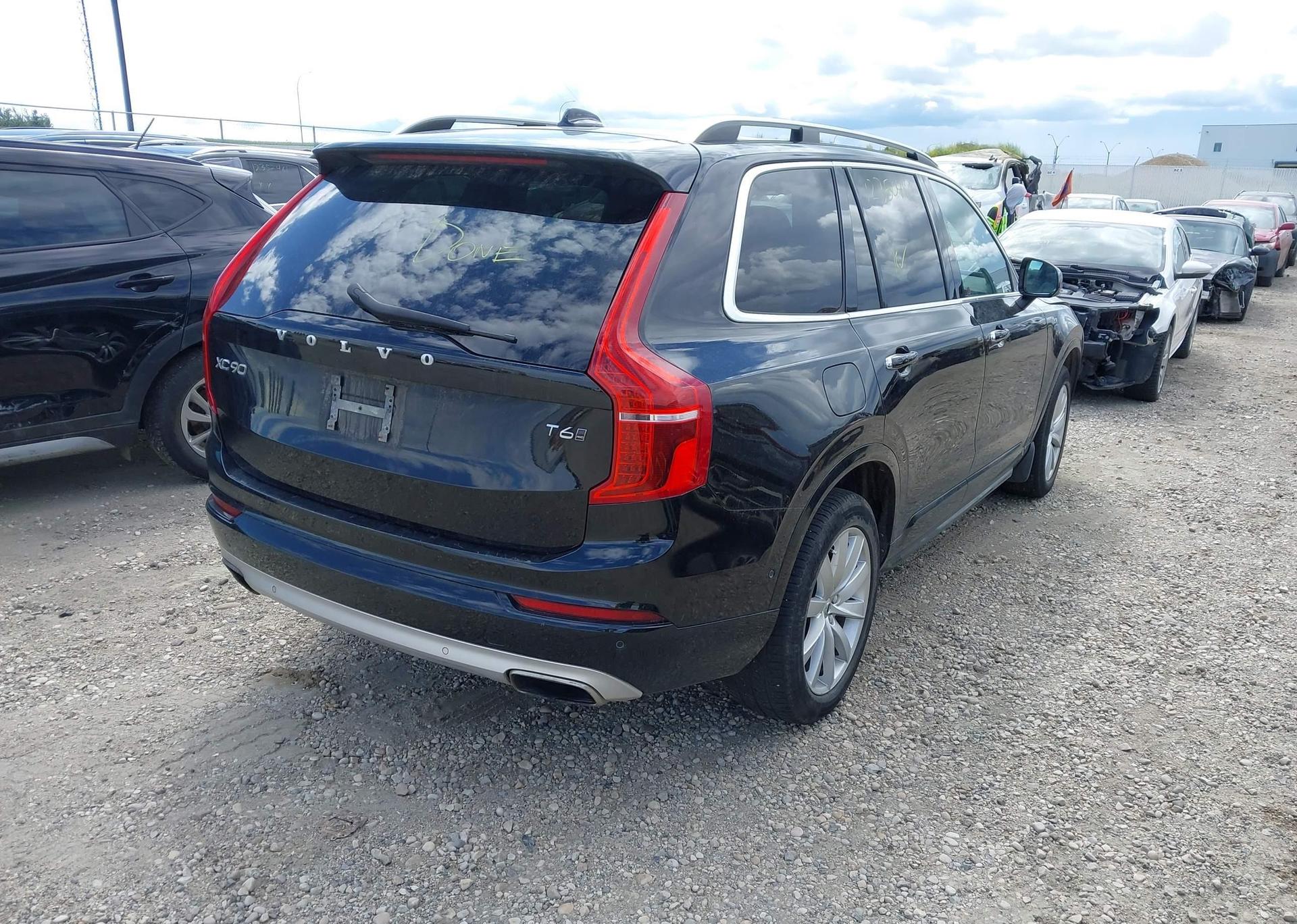 2016 VOLVO XC90 T6