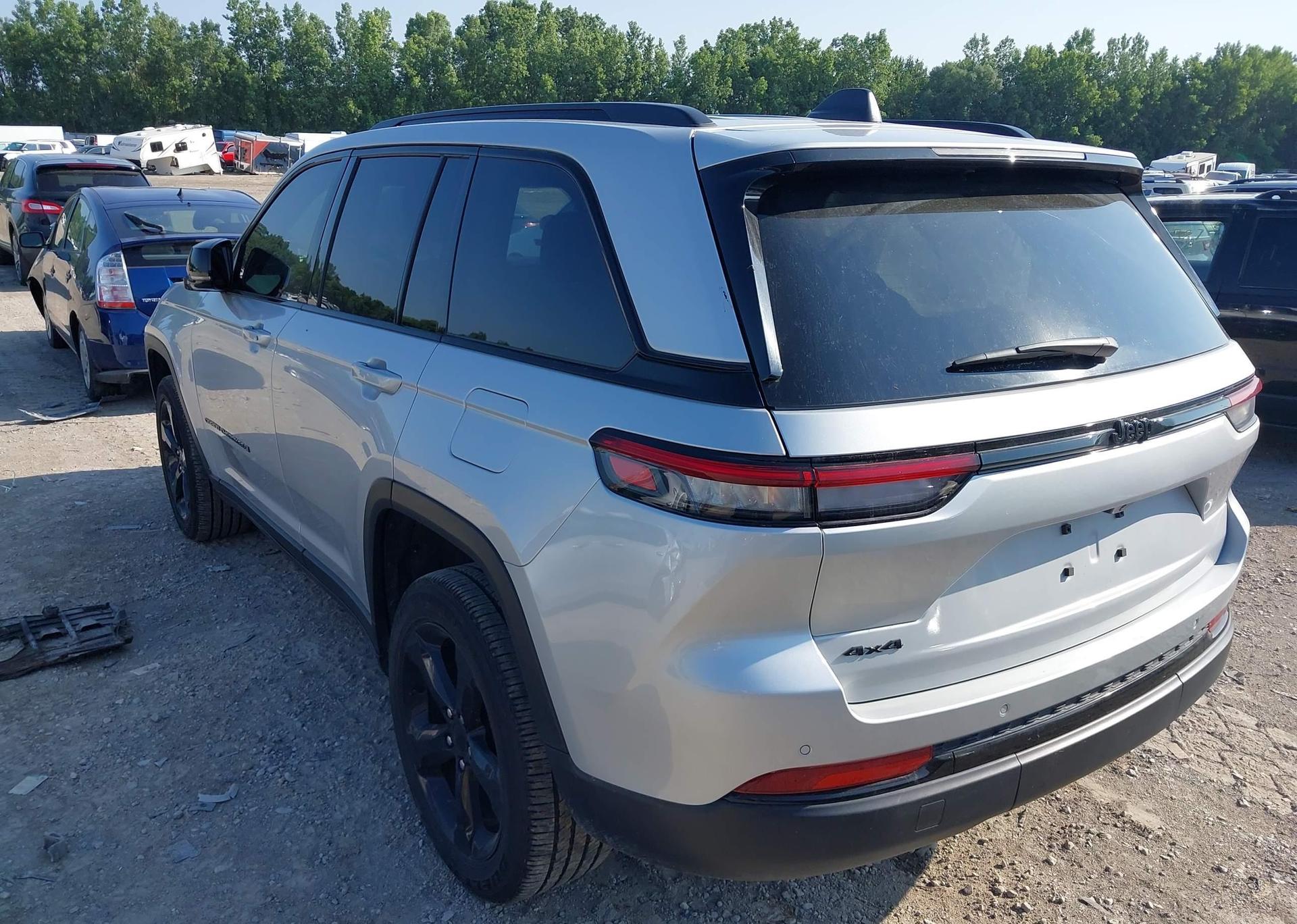 2024 JEEP GRAND CHEROKEE ALTITUDE