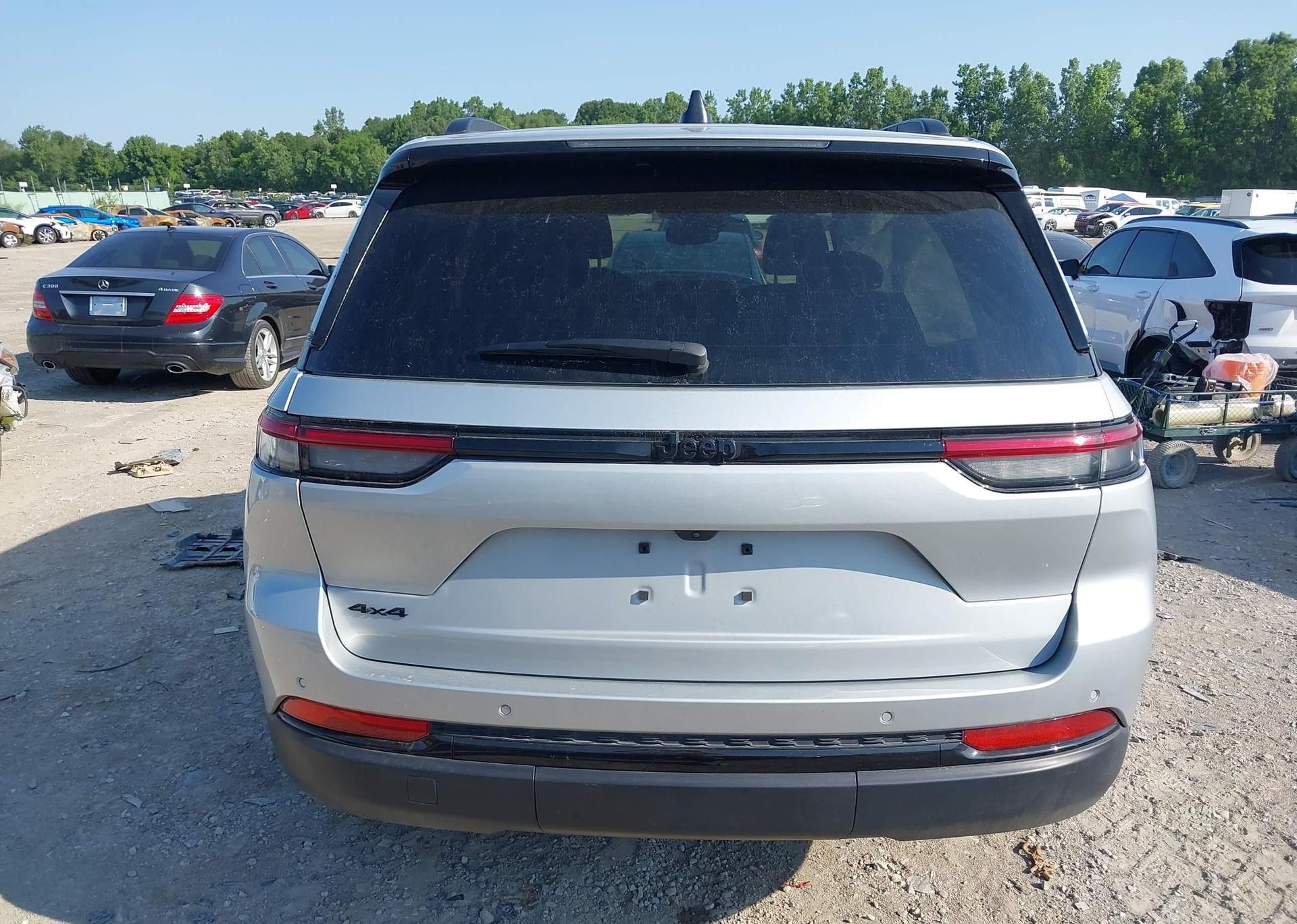 2024 JEEP GRAND CHEROKEE ALTITUDE