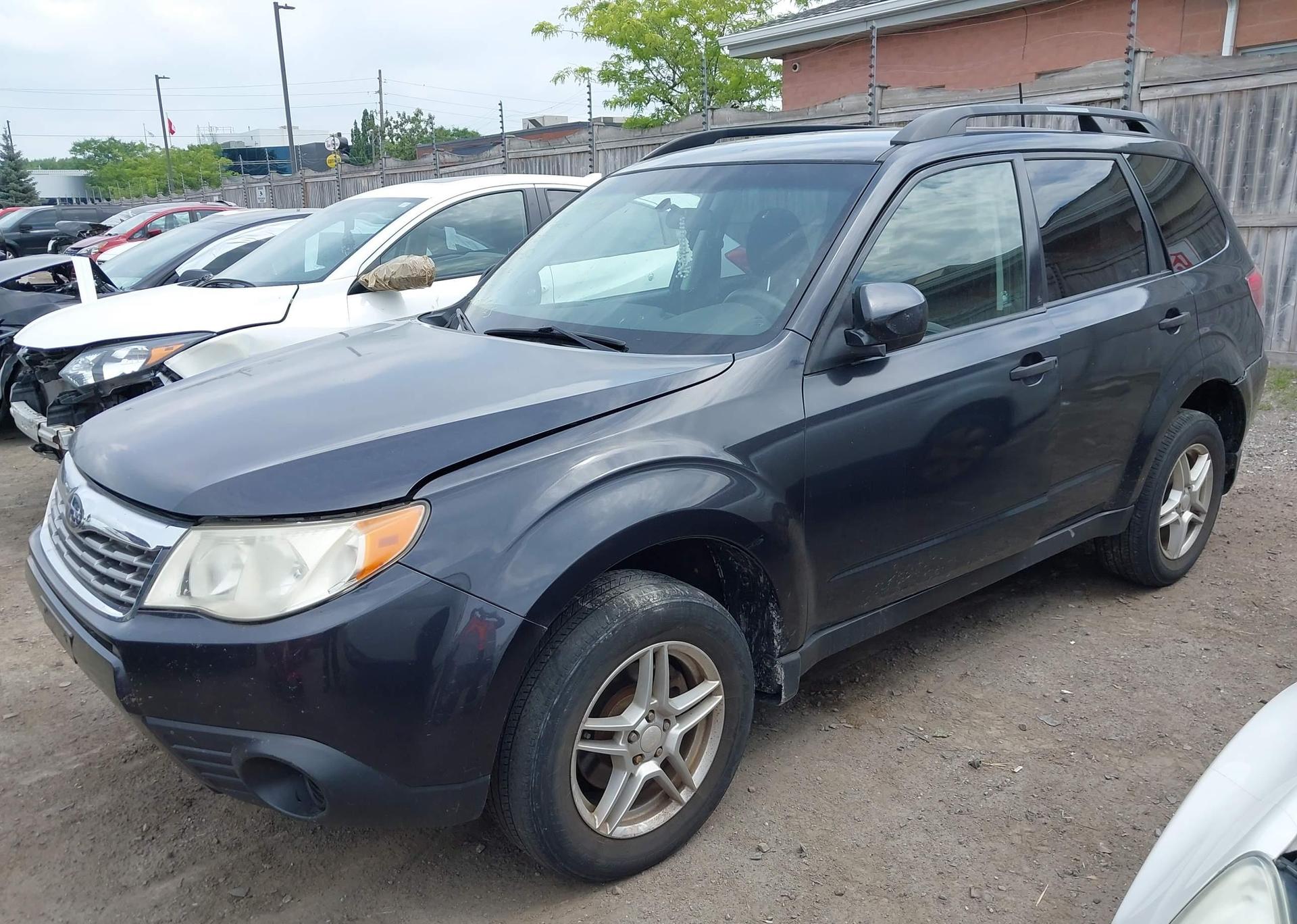 2010 SUBARU FORESTER XS