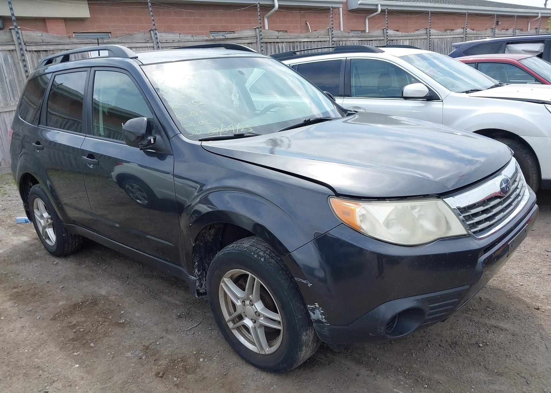 2010 SUBARU FORESTER XS