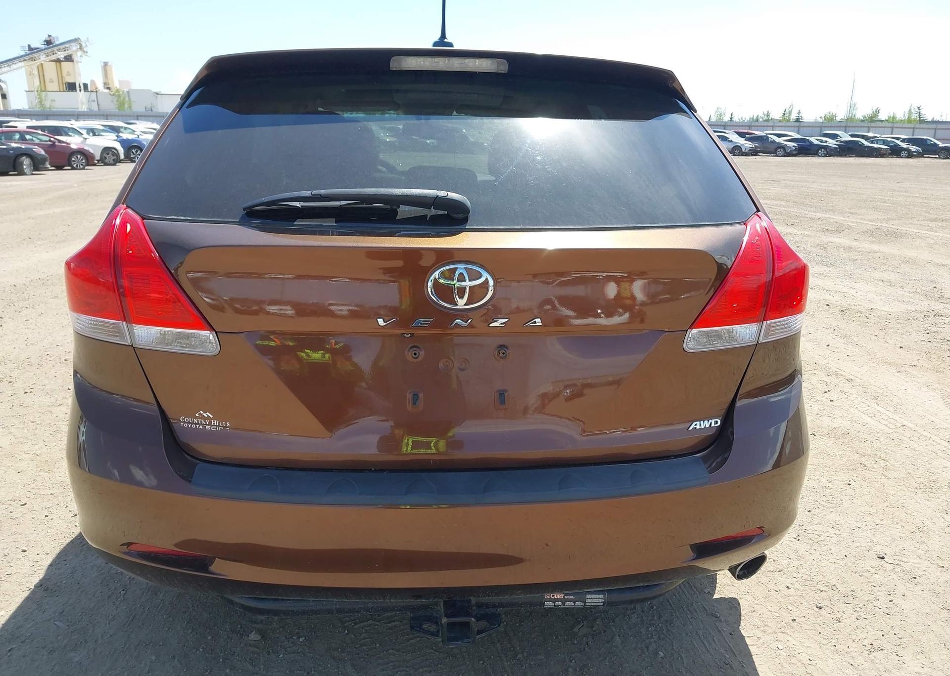 2011 TOYOTA VENZA