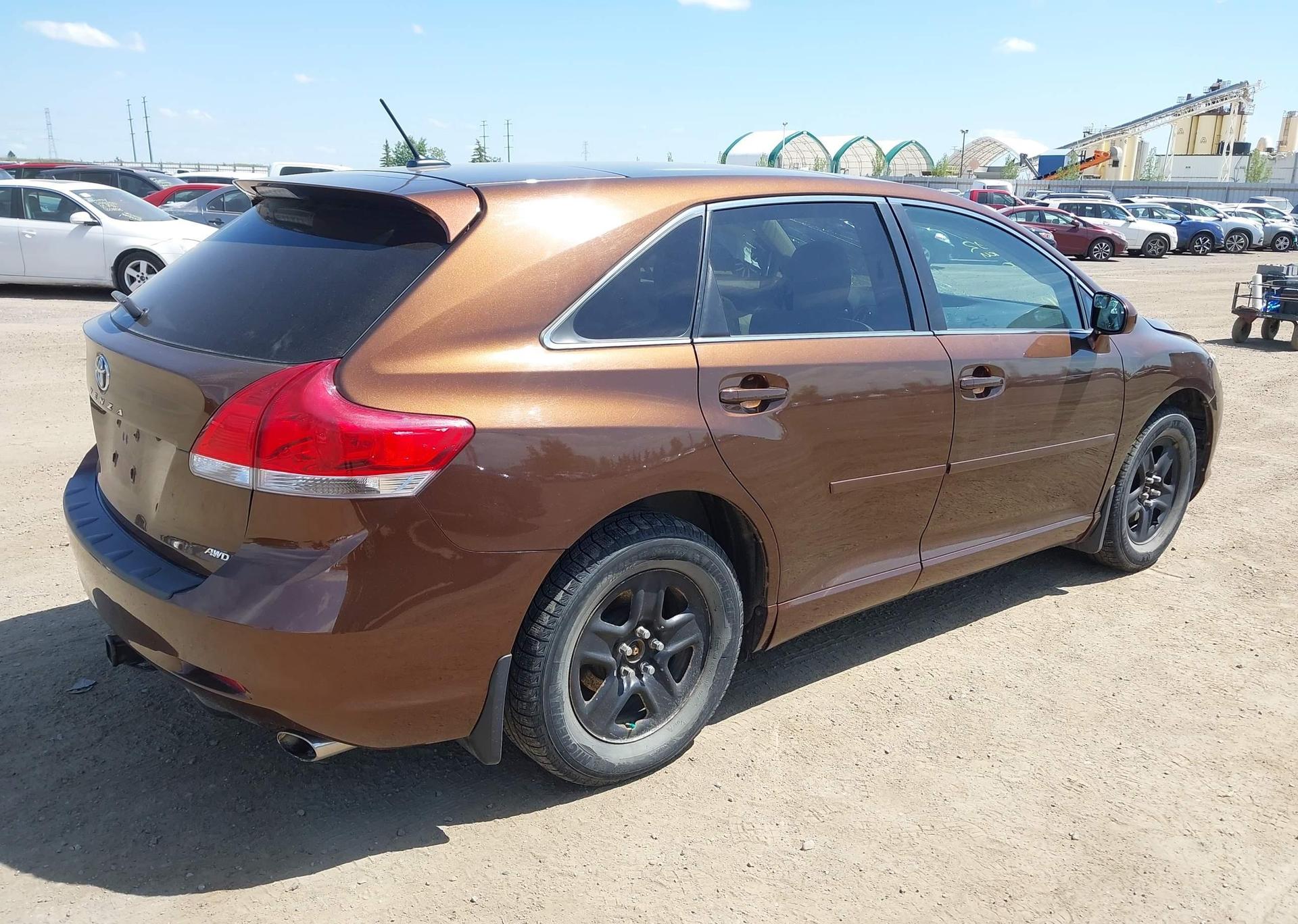 2011 TOYOTA VENZA