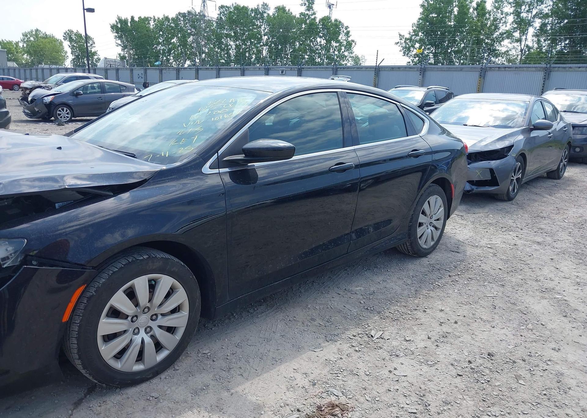 2016 CHRYSLER 200