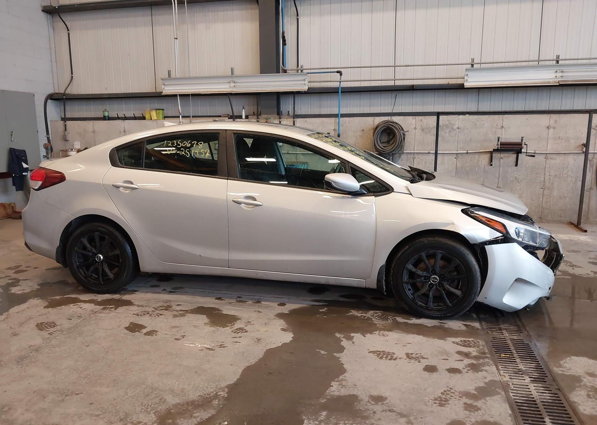 2018 KIA FORTE LX