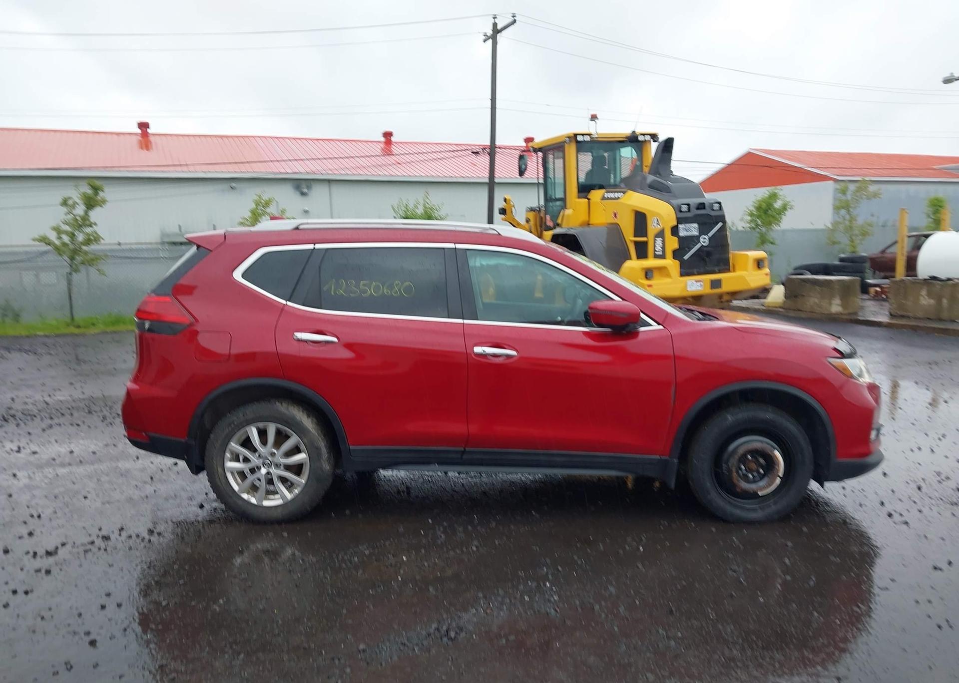 2017 NISSAN ROGUE S
