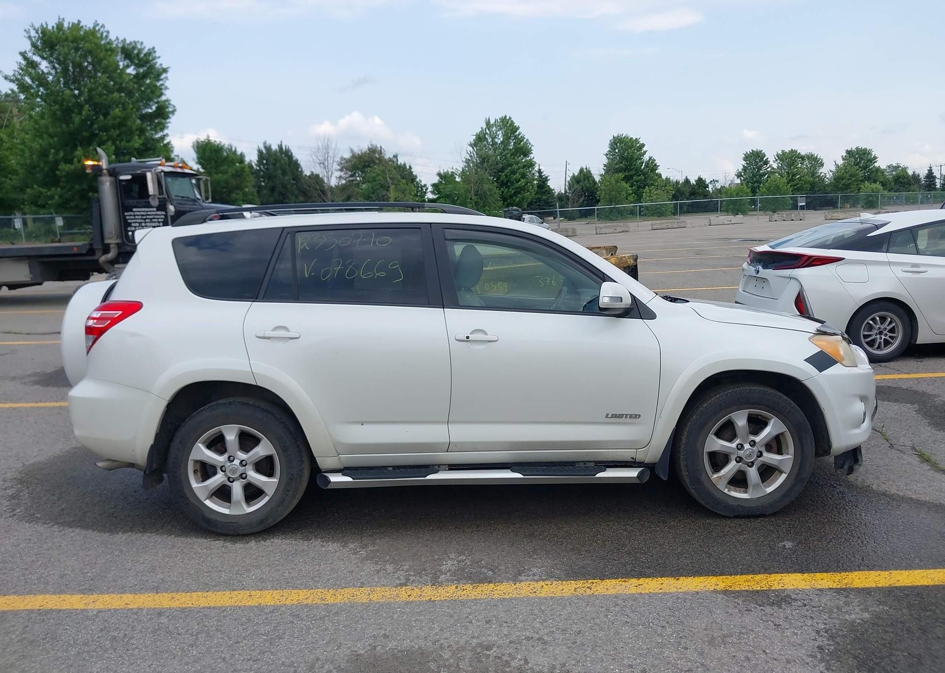 2009 TOYOTA RAV4 LIMITED V6