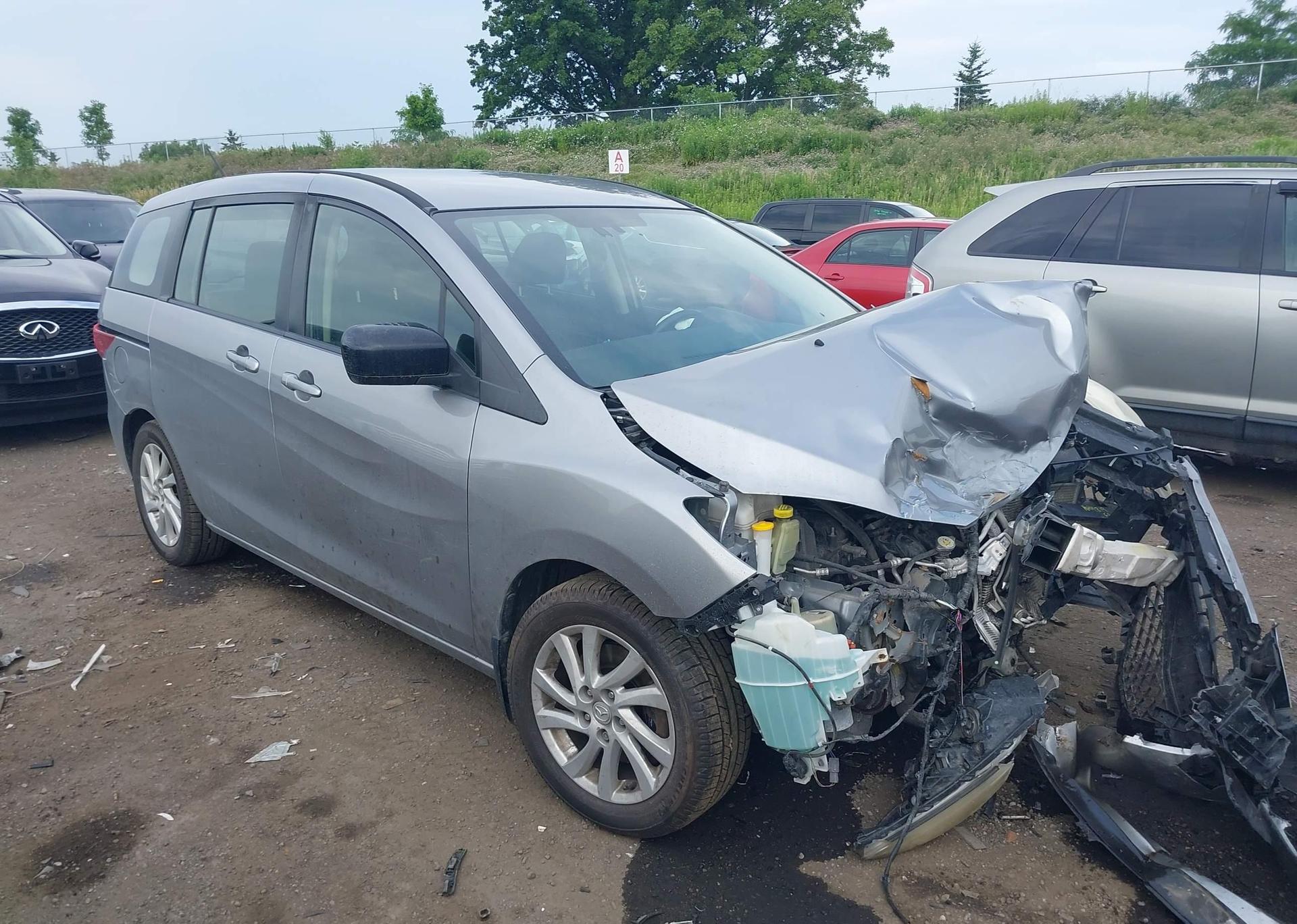 2017 MAZDA MAZDA5 GS