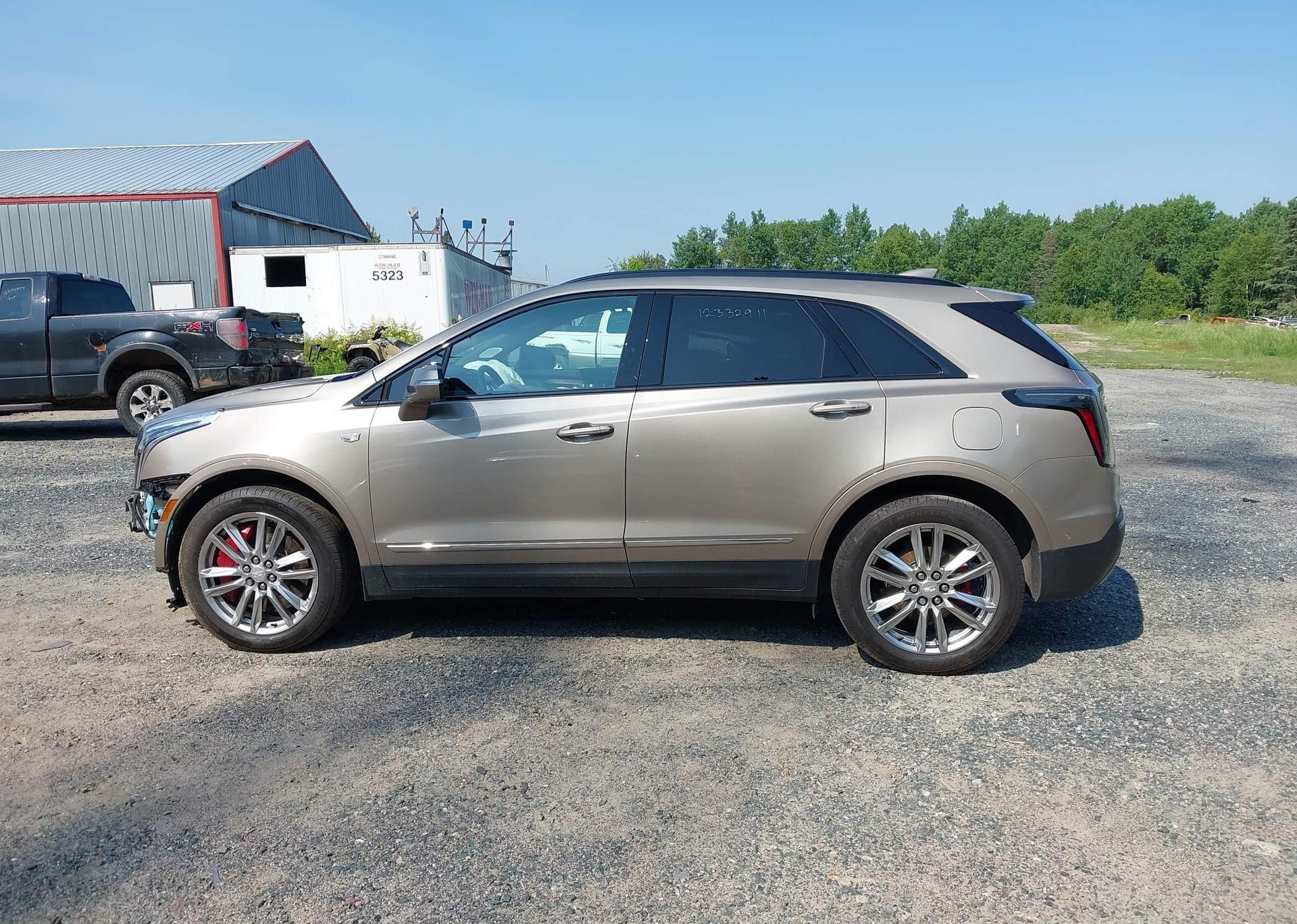 2022 CADILLAC XT5