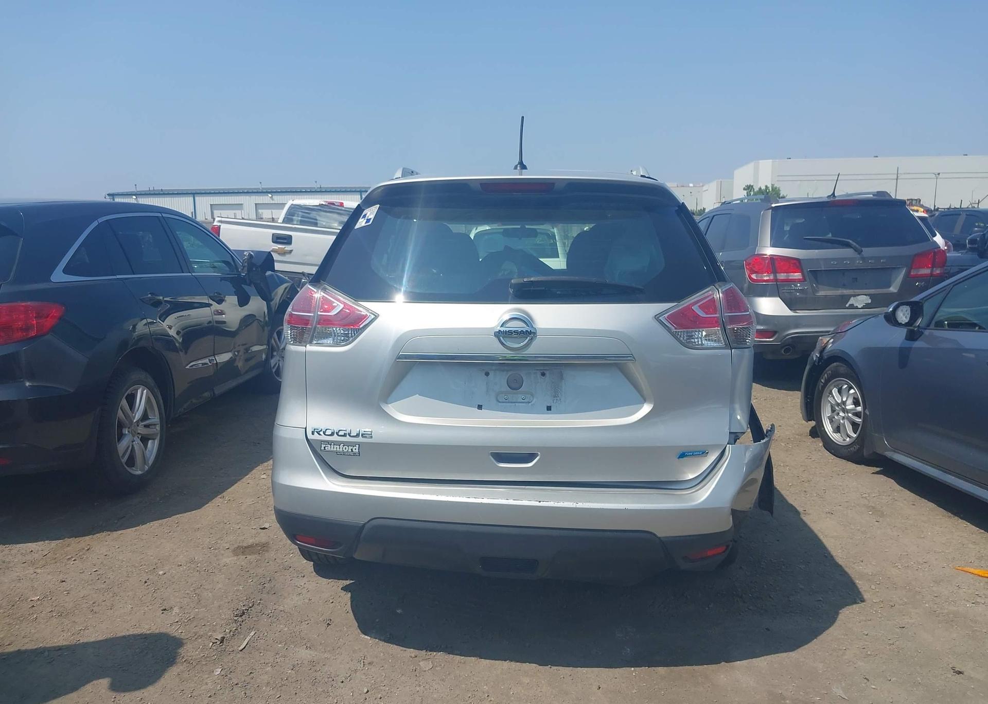 2015 NISSAN ROGUE S