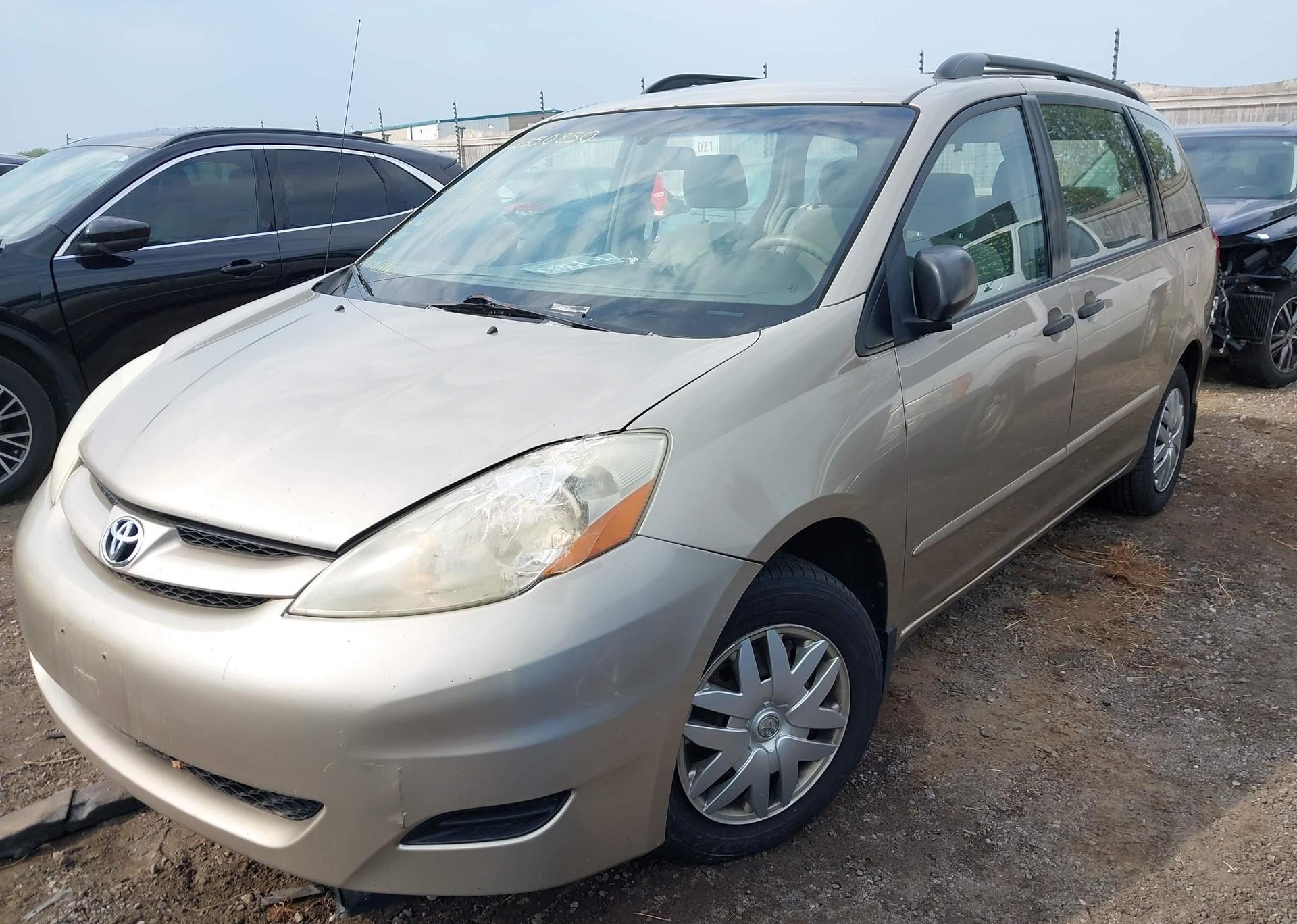 2006 TOYOTA SIENNA